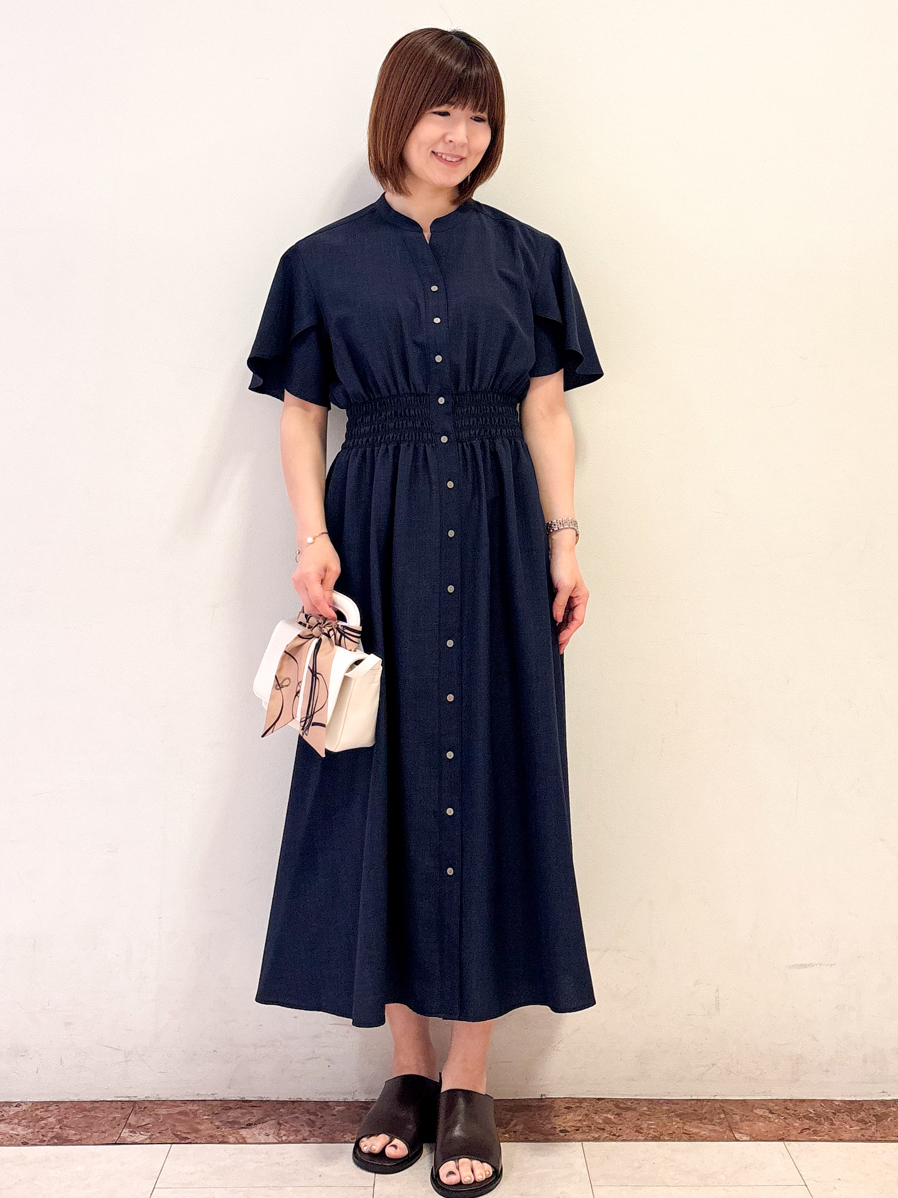 さいとうさんの「OPAQUE.CLIP｜スキッパーシャツワンピース【洗濯機OK／イージーアイロン】」を使ったコーディネート