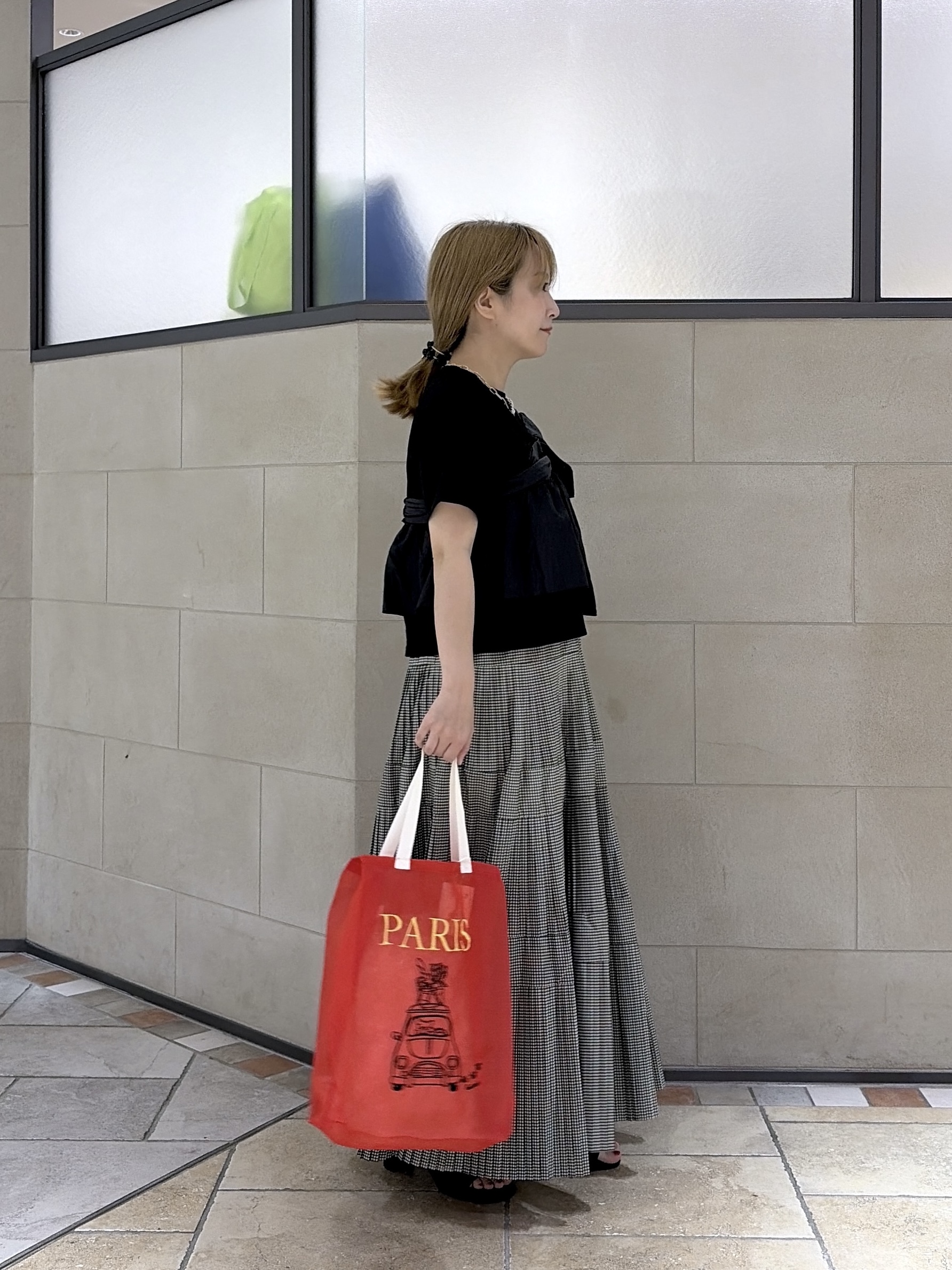 よねさんの「INDIVI｜ツイストドッキングTシャツ」を使ったコーディネート