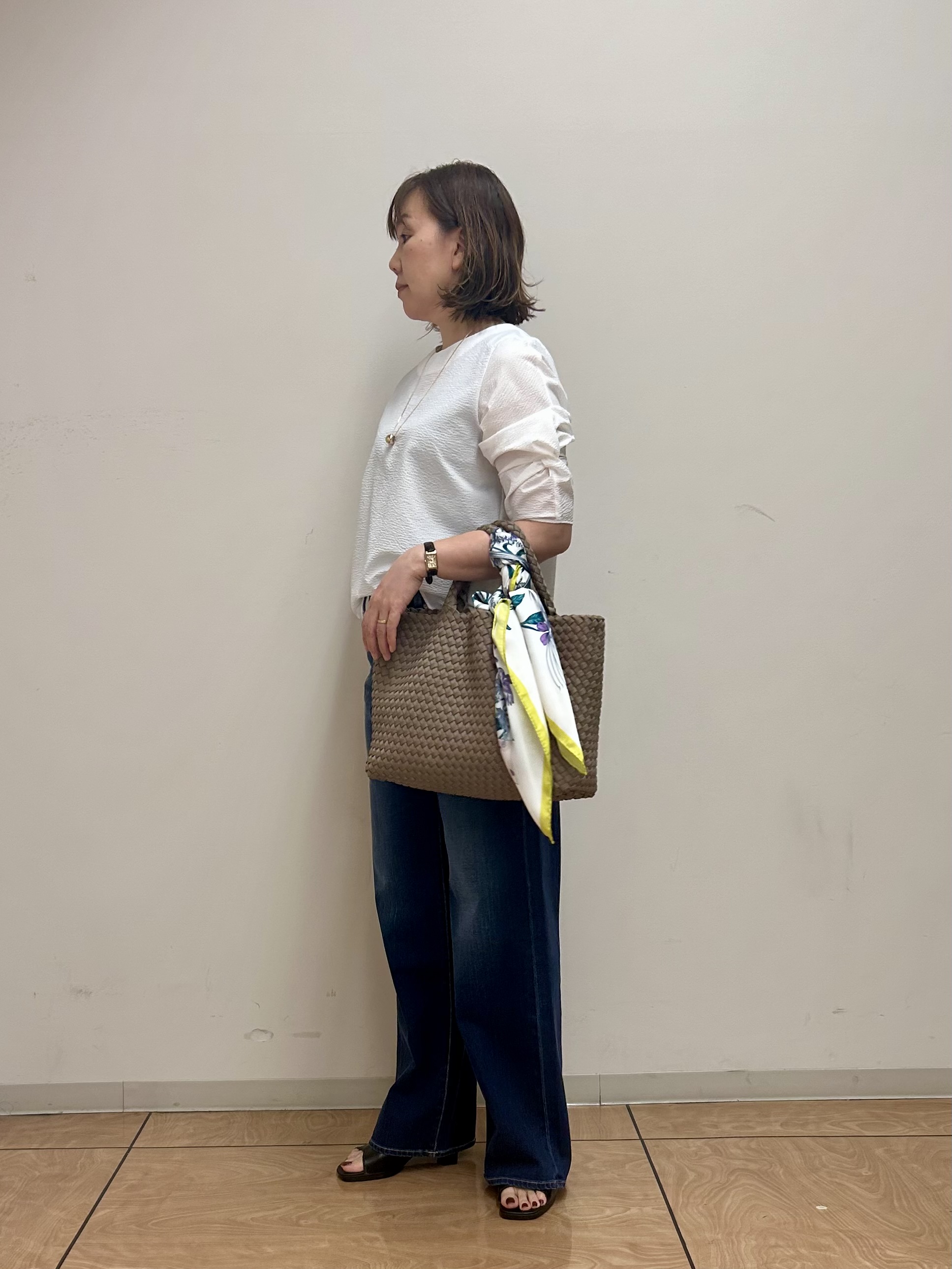 mariさんの「INDIVI｜【撥水／UVケア】ねじり袖サッカートップス」を使ったコーディネート