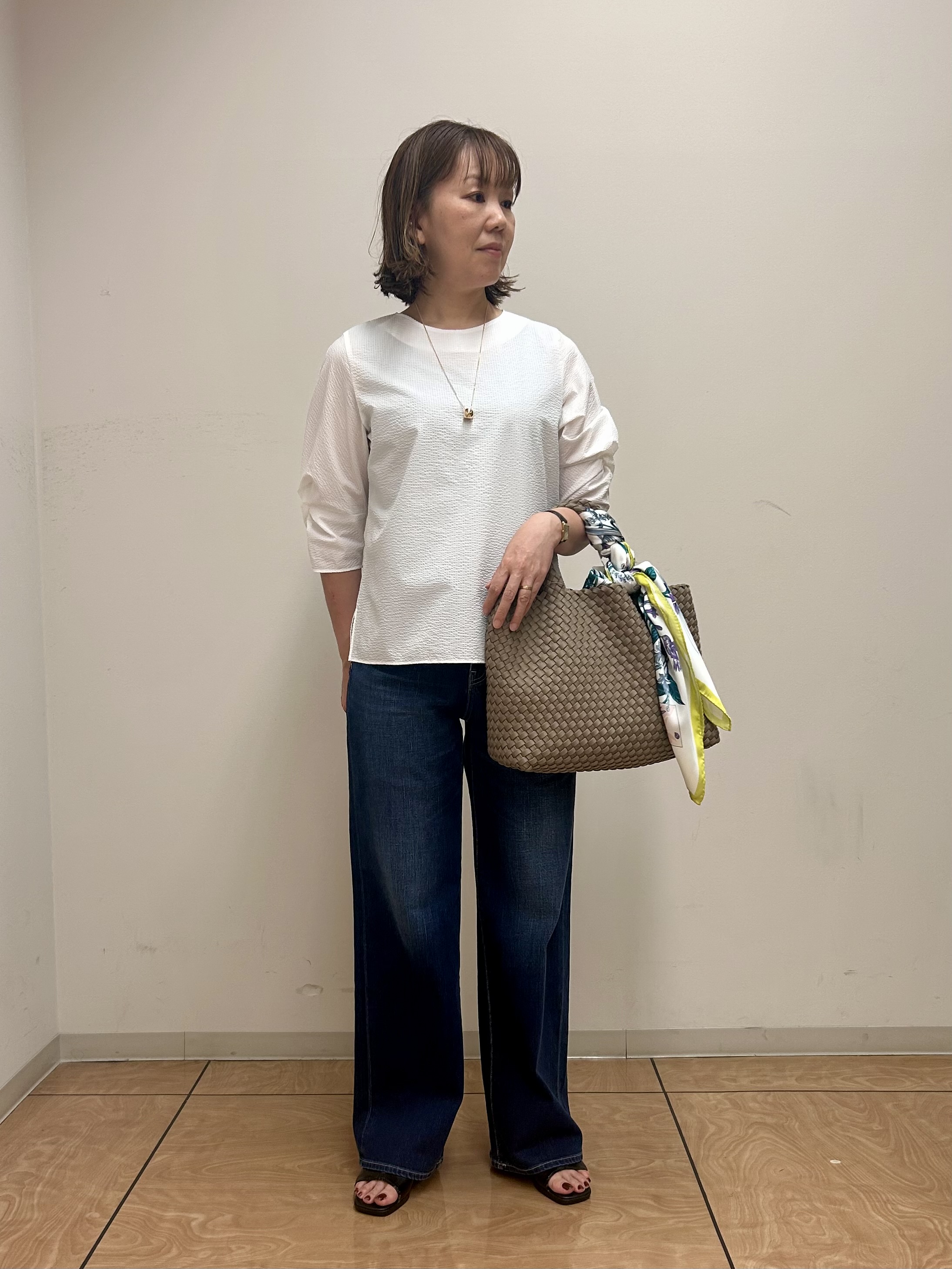 mariさんの「INDIVI｜【撥水／UVケア】ねじり袖サッカートップス」を使ったコーディネート