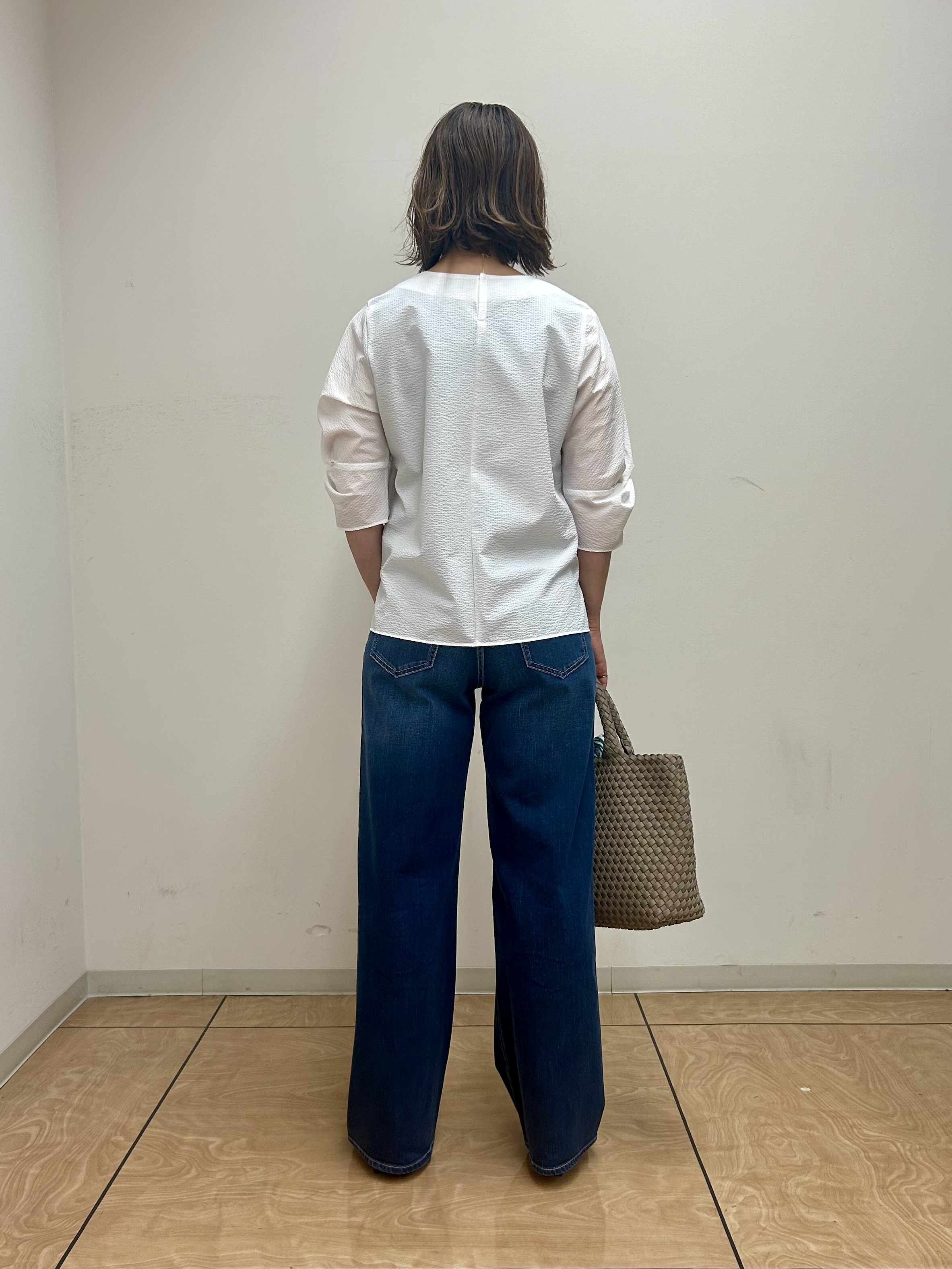 mariさんの「INDIVI｜【撥水／UVケア】ねじり袖サッカートップス」を使ったコーディネート