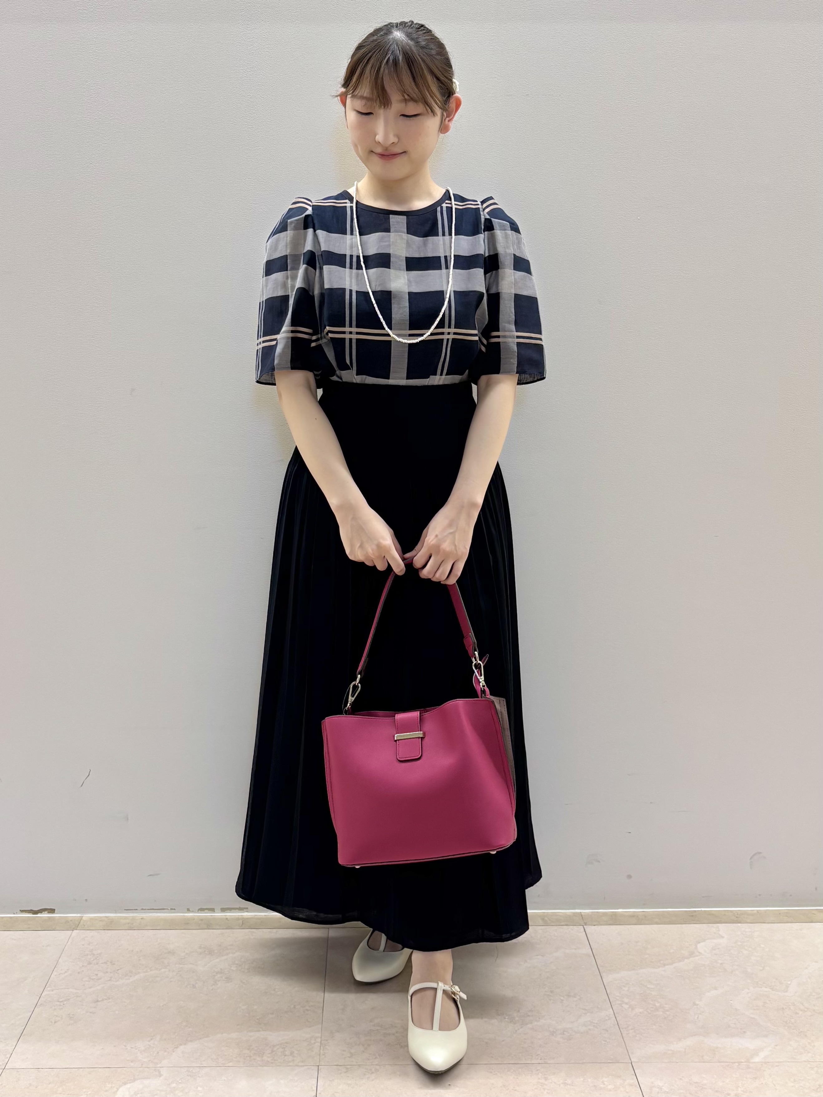 Satoさんの「Reflect｜【セットアップ／手洗い可】チェック柄パフスリーブブラウス」を使ったコーディネート