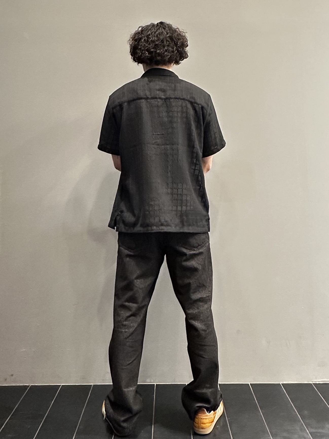 SHUさんの「THE SHOP TK｜【洗濯機OK】格子柄メッシュ半袖シャツ」を使ったコーディネート