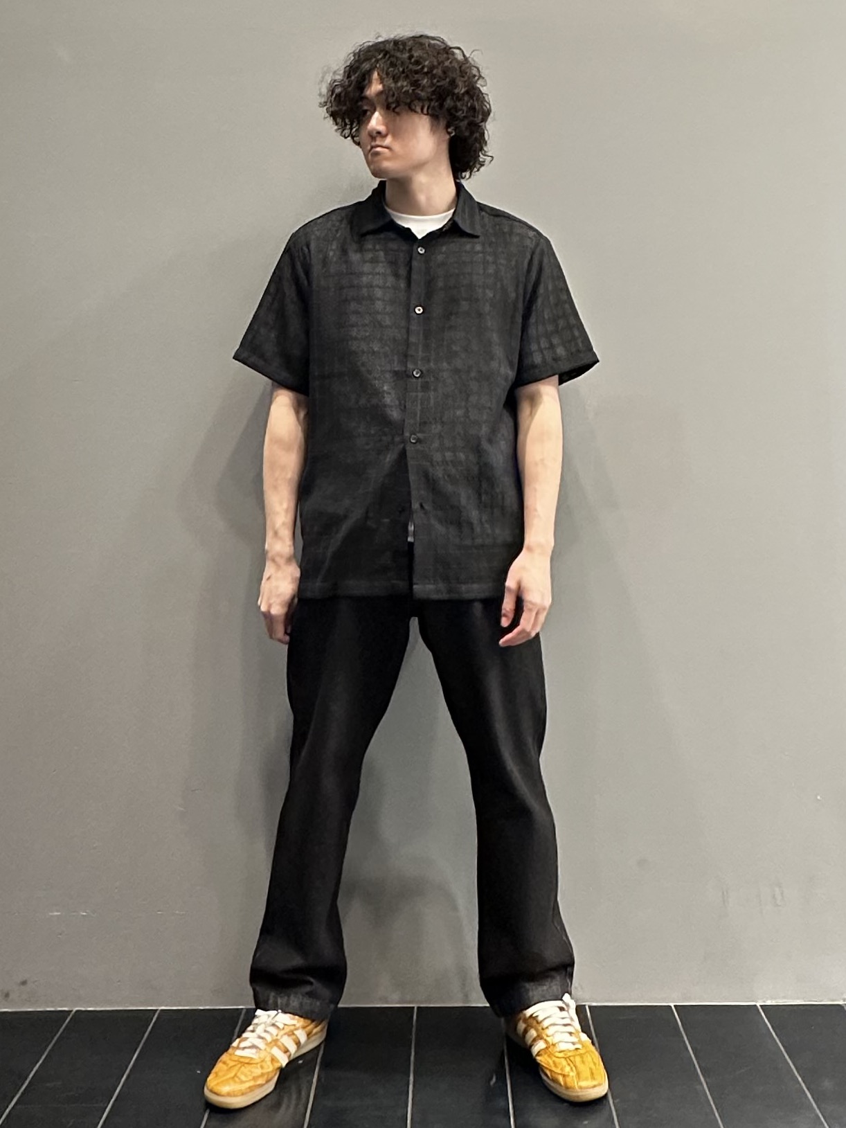 SHUさんの「THE SHOP TK｜【洗濯機OK】格子柄メッシュ半袖シャツ」を使ったコーディネート