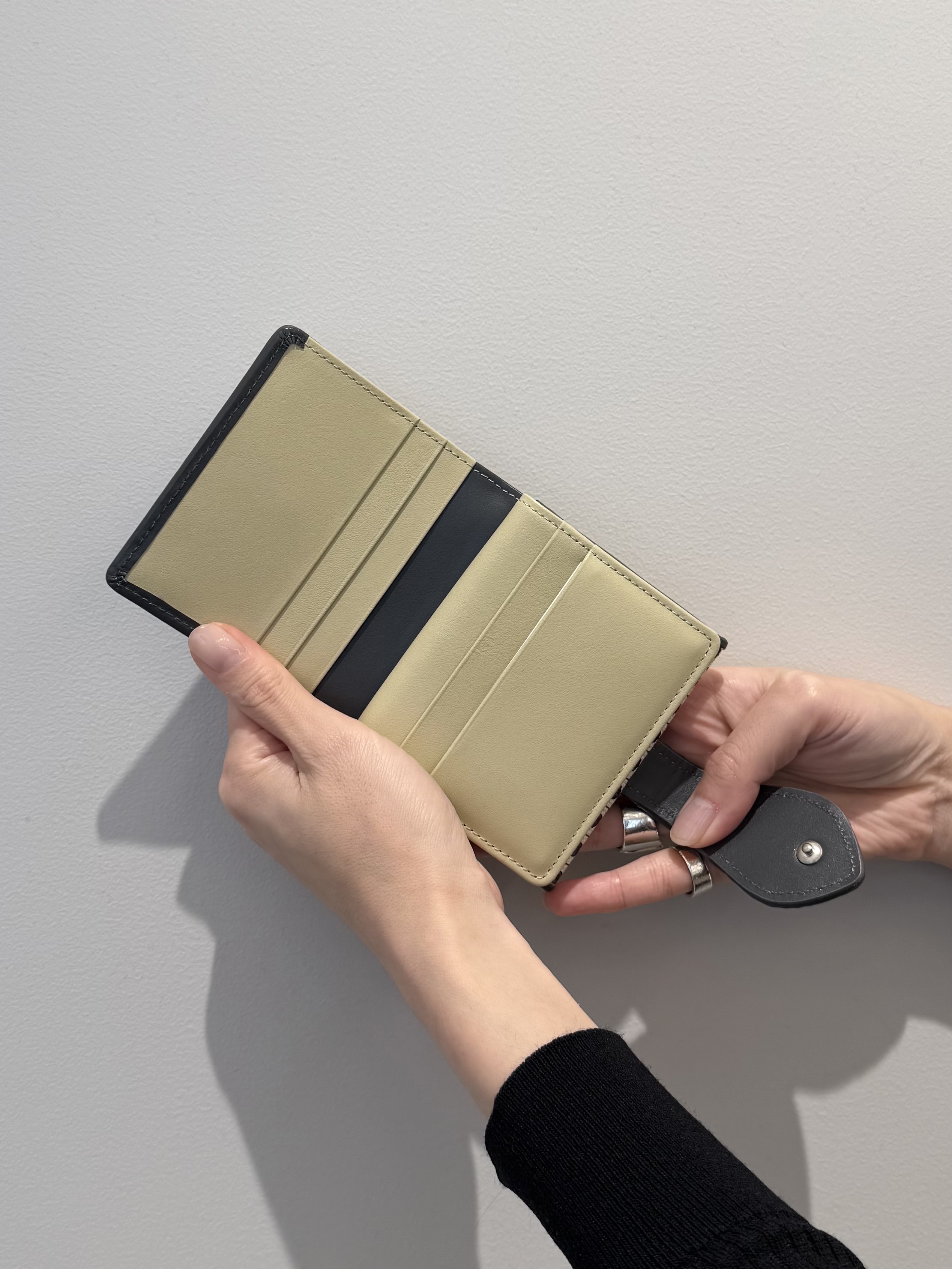 Kさんの「HIROKO HAYASHI｜STILLA（スティラ）小銭入れ」を使ったコーディネート