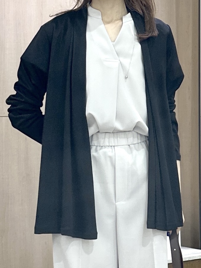 Miwaさんの「UNTITLED｜【接触冷感/UVカット/遮熱機能】フライスジャージカーディガン」を使ったコーディネート