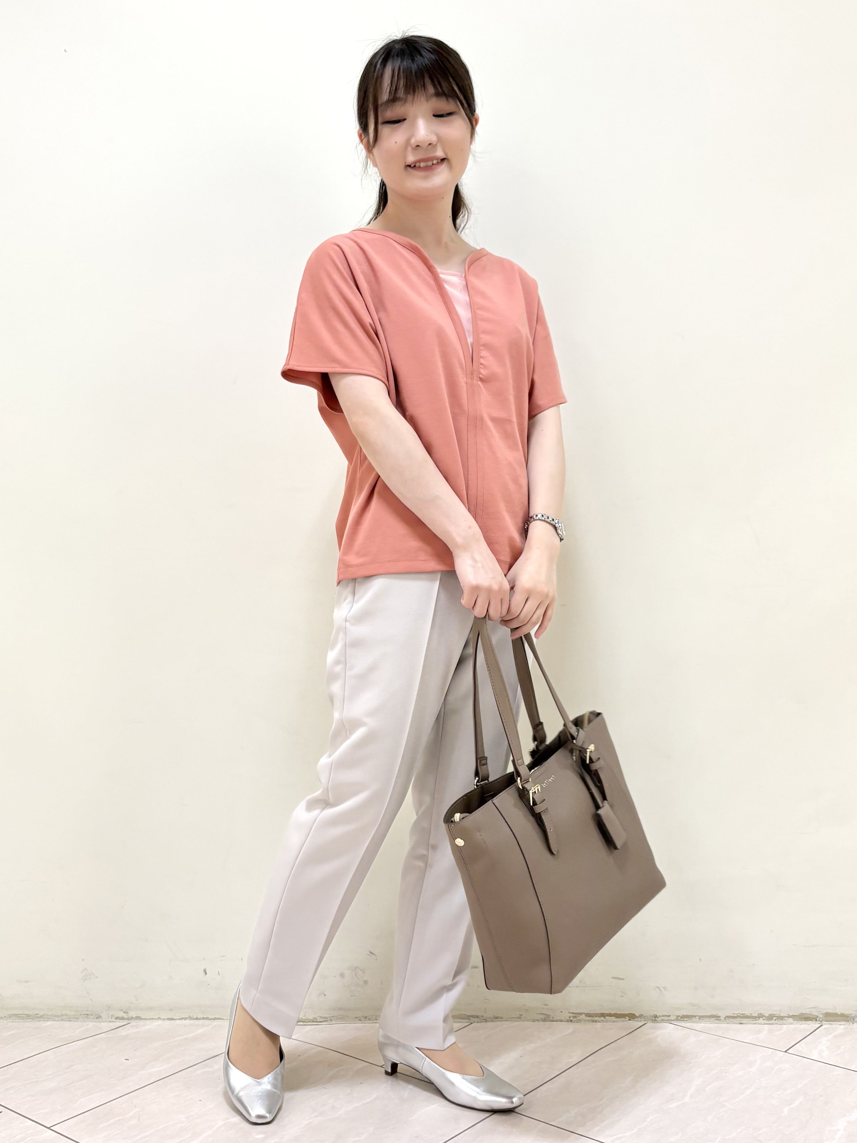 mikiさんの「Reflect｜【UVカット／接触冷感／吸水速乾】フレアスリーブプルオーバー」を使ったコーディネート