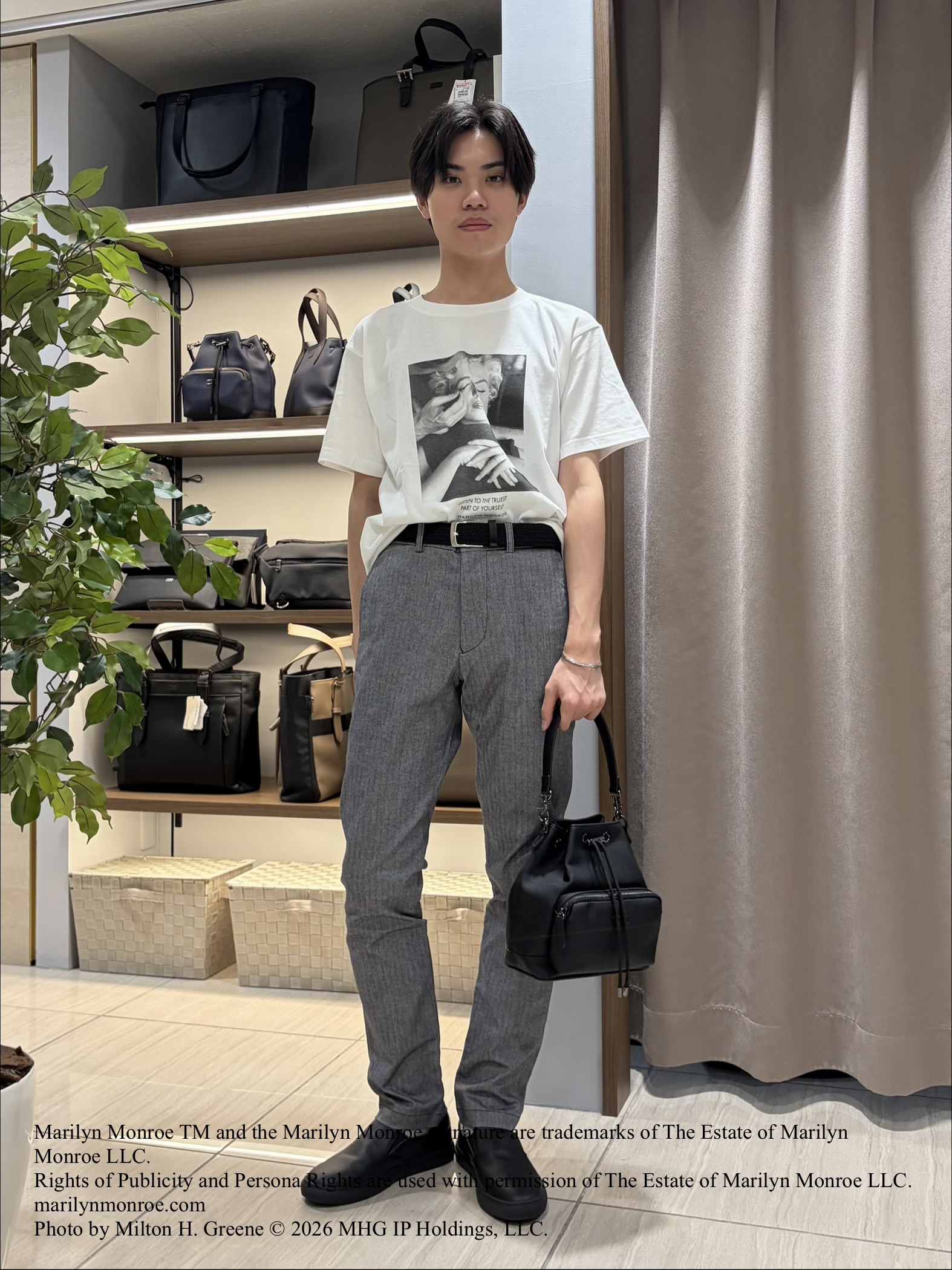 hiroさんの「TAKEO KIKUCHI｜【銘品】播州織り ヘリンボン ストレートパンツ」を使ったコーディネート