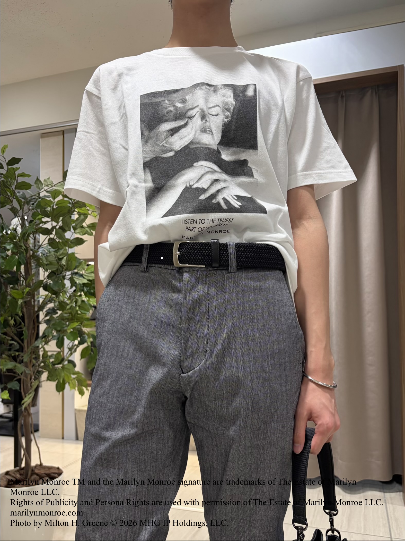 hiroさんの「TAKEO KIKUCHI｜【銘品】播州織り ヘリンボン ストレートパンツ」を使ったコーディネート