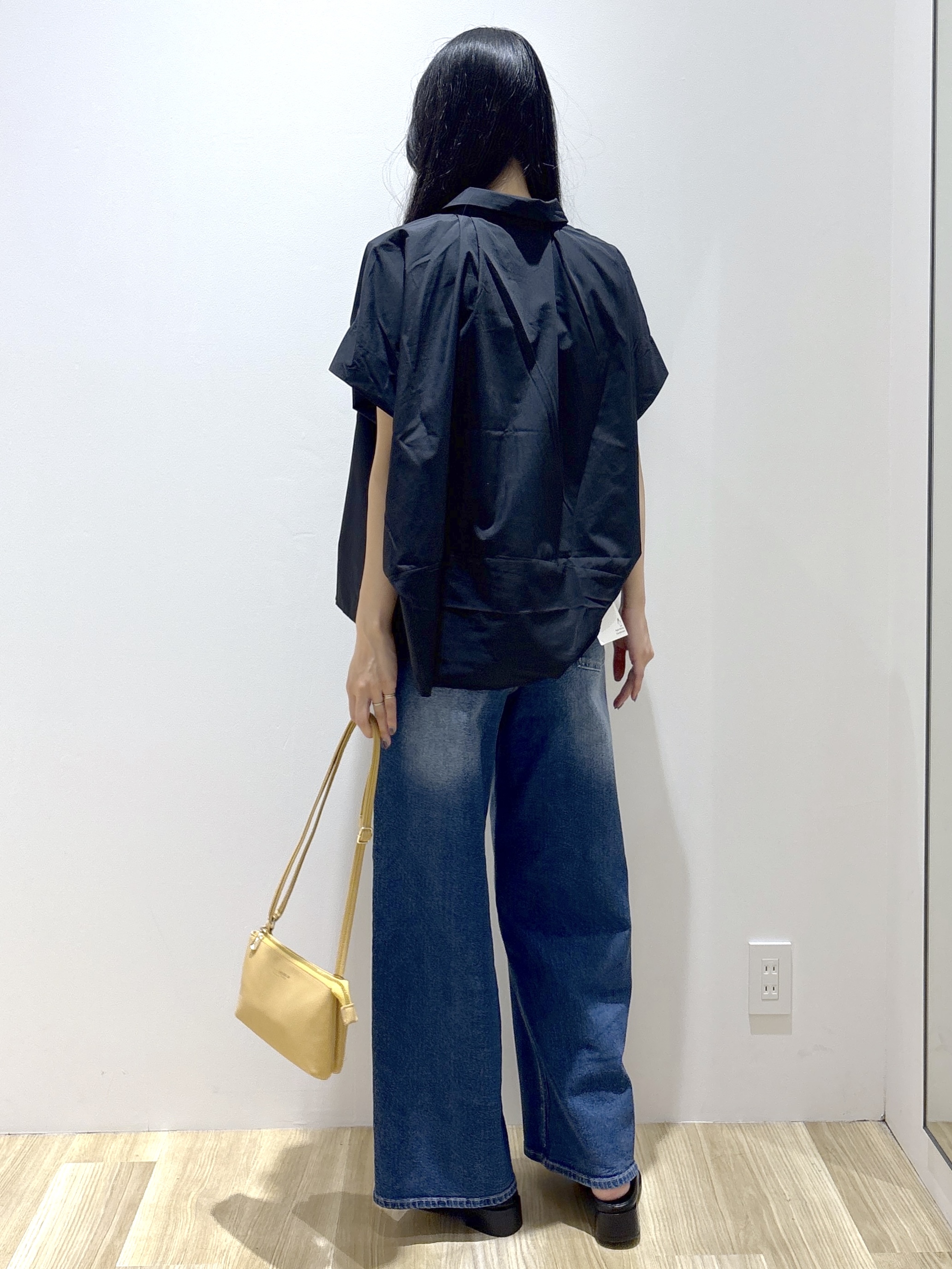 sachikoさんの「OPAQUE.CLIP｜タックニュアンスフォルムシャツ【洗濯機OK】」を使ったコーディネート
