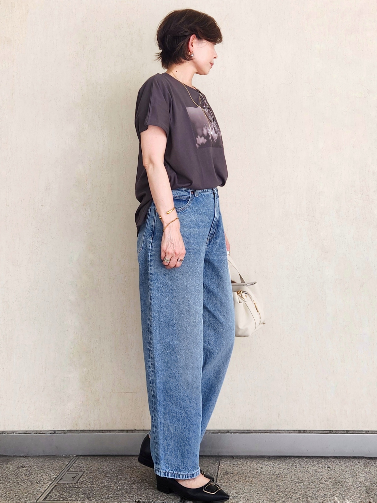 milkyさんの「OPAQUE.CLIP｜フォトプリントTシャツ【洗濯機OK】」を使ったコーディネート