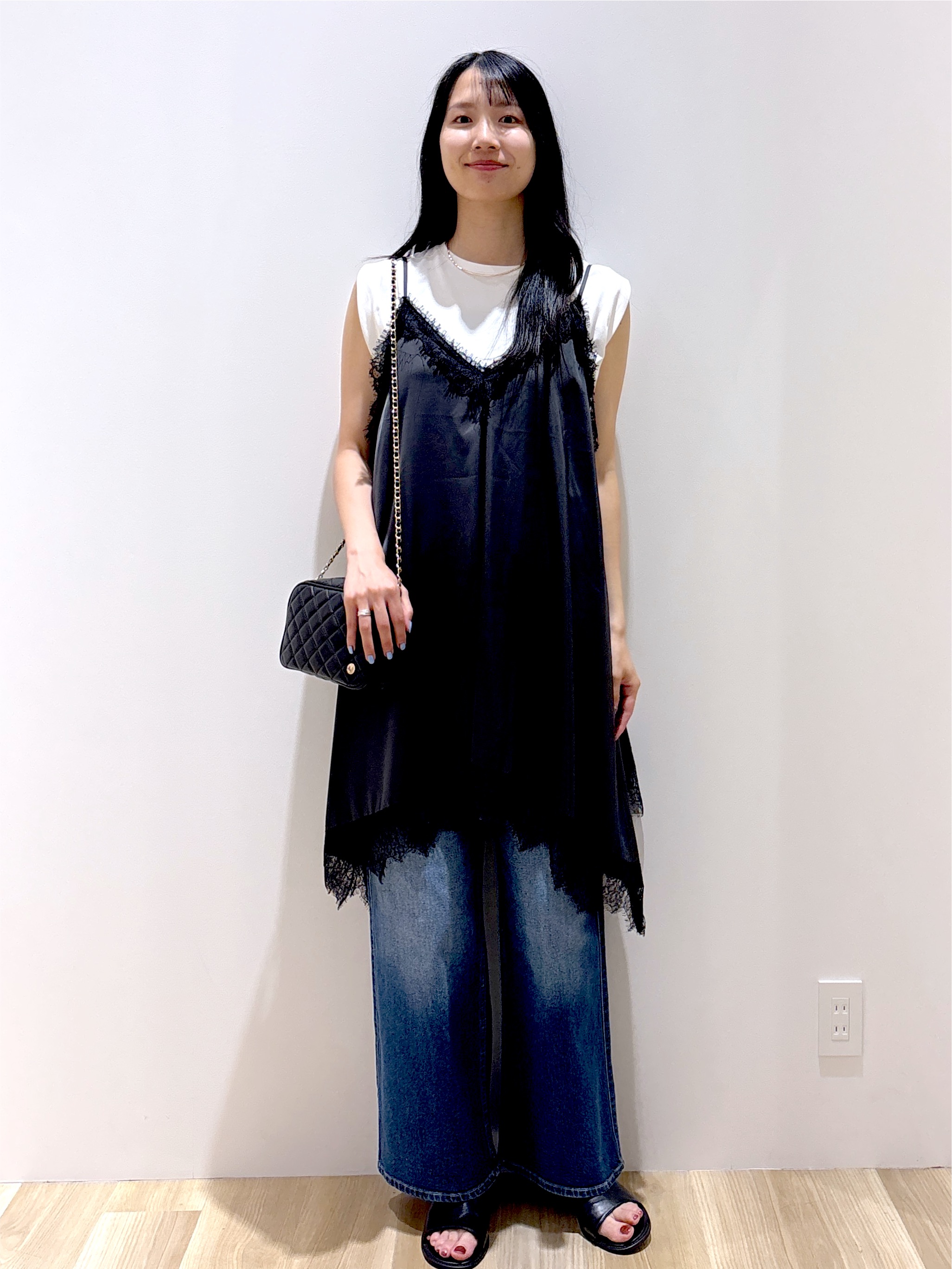 sachikoさんの「OPAQUE.CLIP｜サテンレース キャミワンピース【洗濯機OK】」を使ったコーディネート