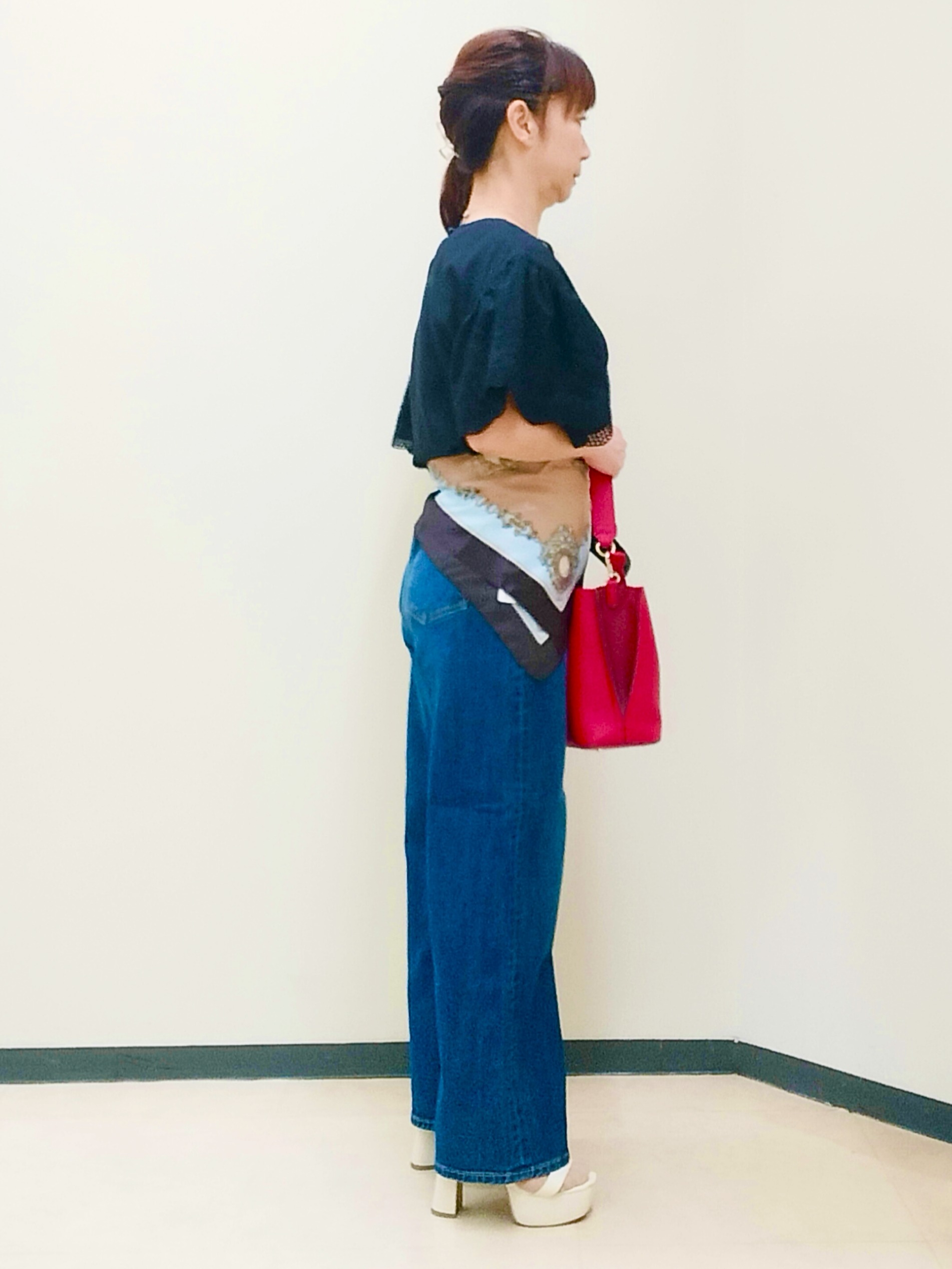 花さんの「Reflect｜【通勤◎】スカラップレーススリーブ ブラウス」を使ったコーディネート