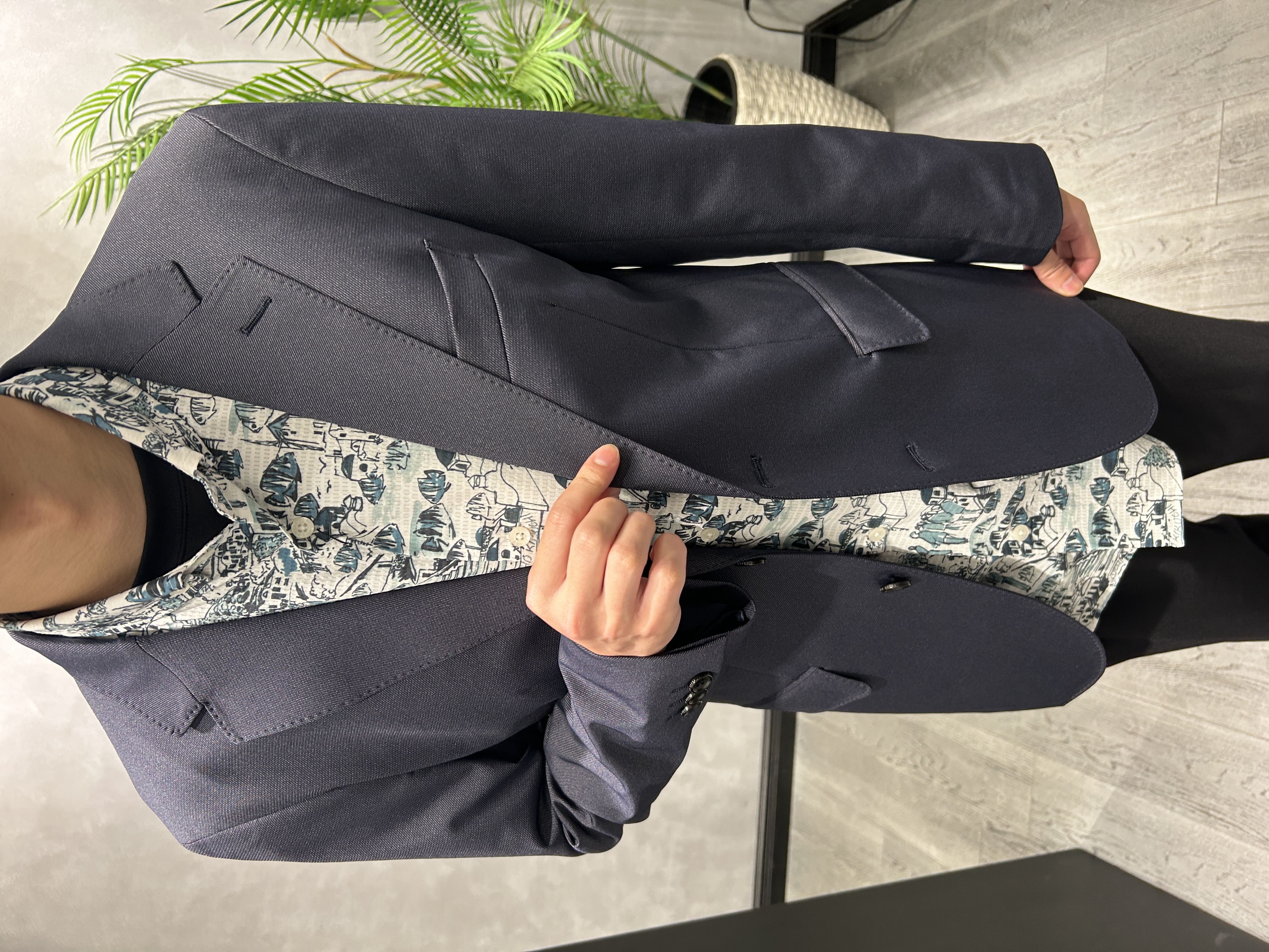 ruiさんの「TAKEO KIKUCHI｜【360&deg;ストレッチ／軽量】None Of Stress ライト ジャケット（セットアップ対応）」を使ったコーディネート