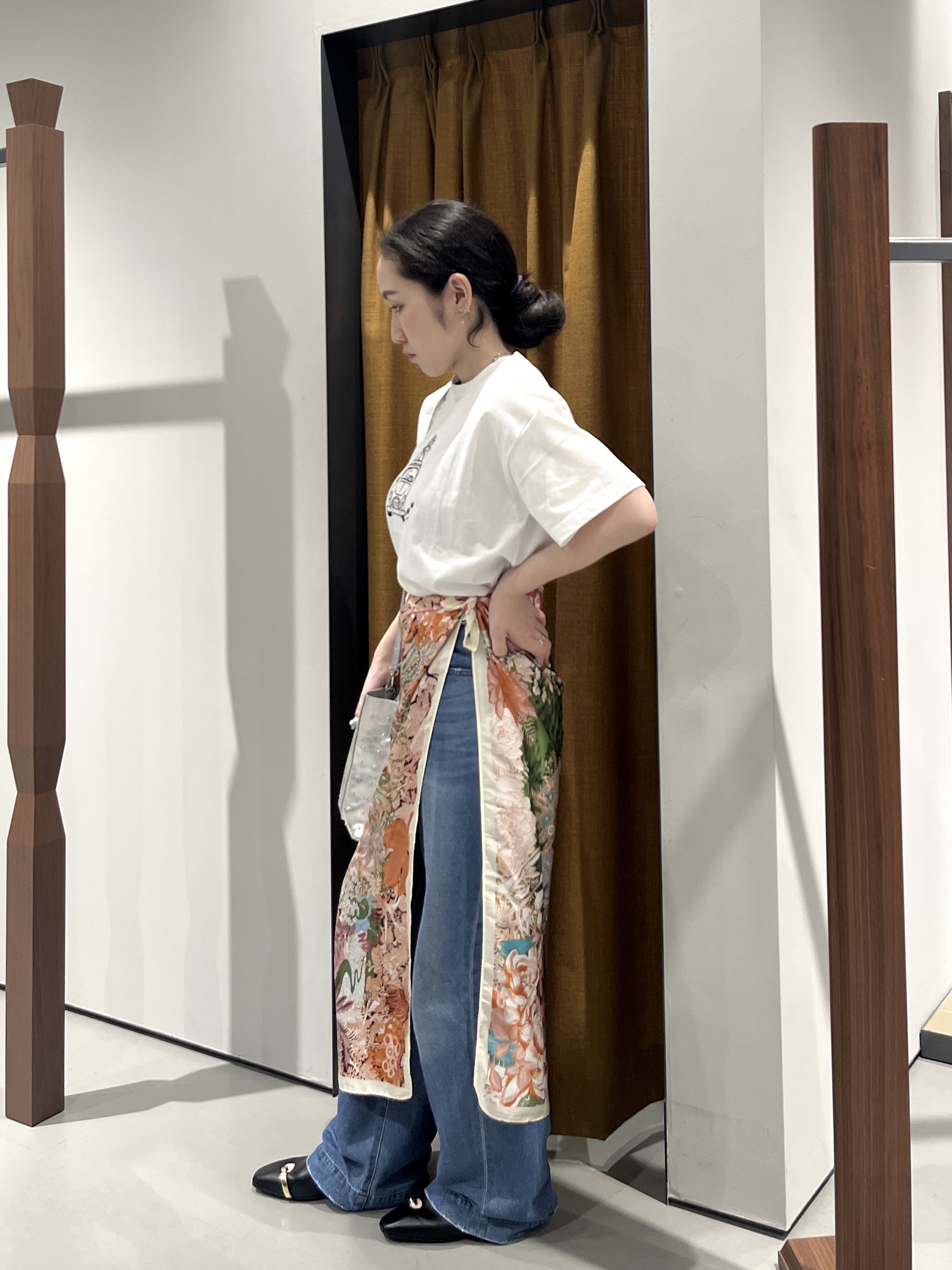 Uminoさんの「INDIVI｜フレンチブルTシャツ」を使ったコーディネート