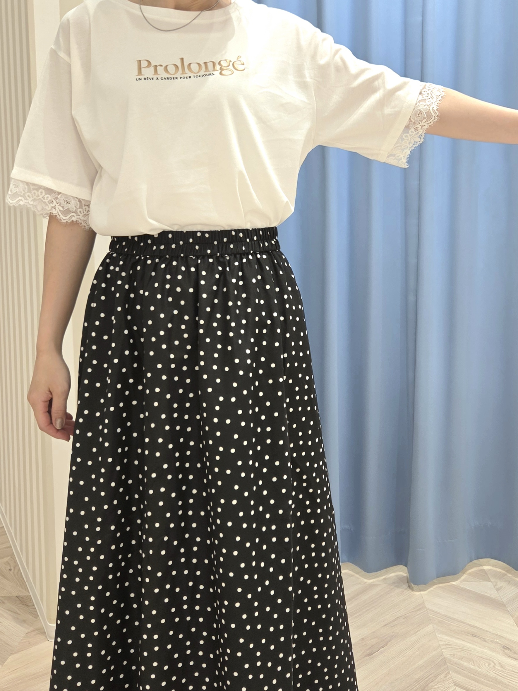 Ikumiさんの「SHOO･LA･RUE｜【ひんやり/UV/S-LL】柄アソート お袖レースが旬顔 上品に決まる大人Tシャツ」を使ったコーディネート