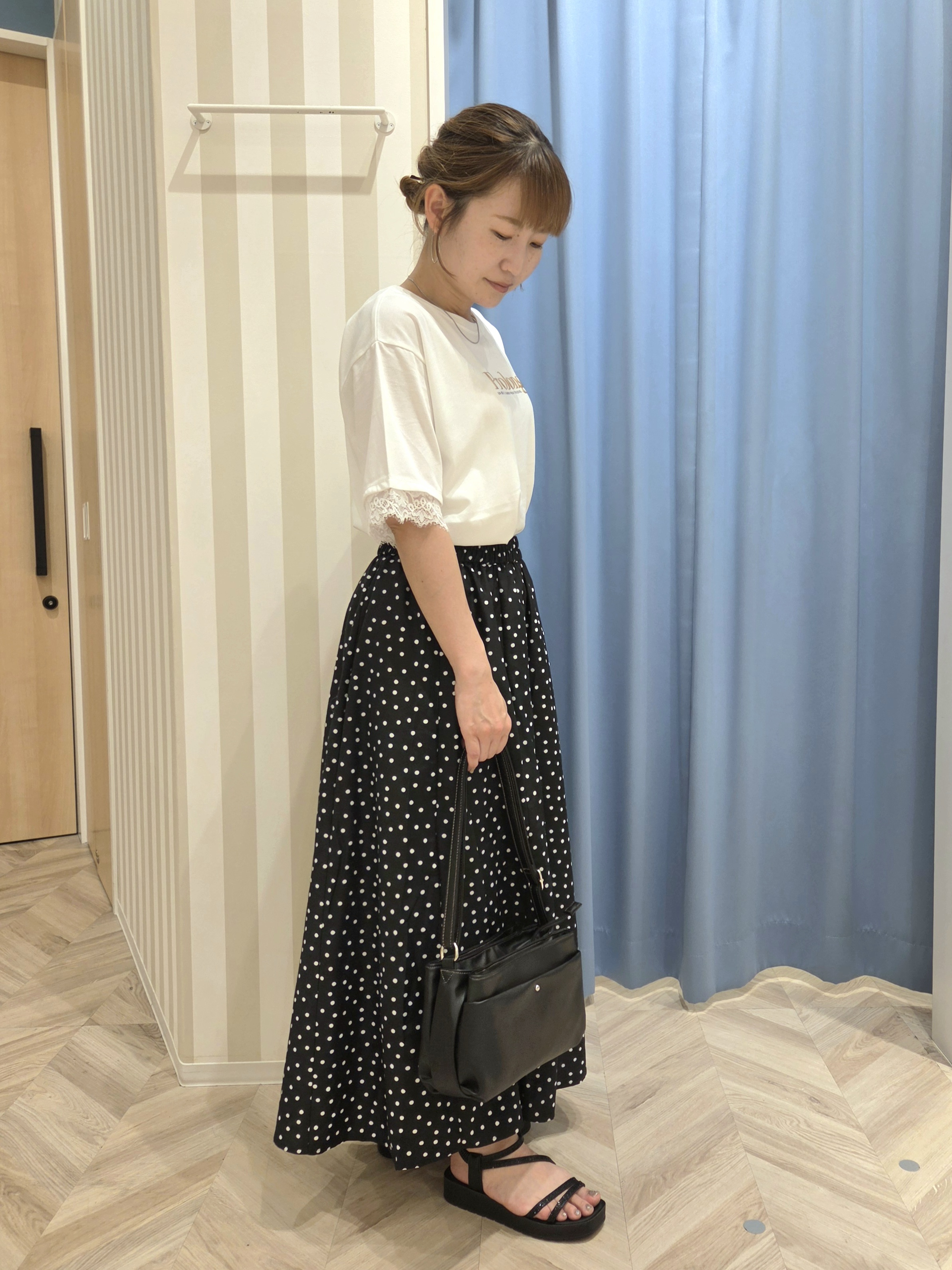 Ikumiさんの「SHOO･LA･RUE｜【ひんやり/UV/S-LL】柄アソート お袖レースが旬顔 上品に決まる大人Tシャツ」を使ったコーディネート