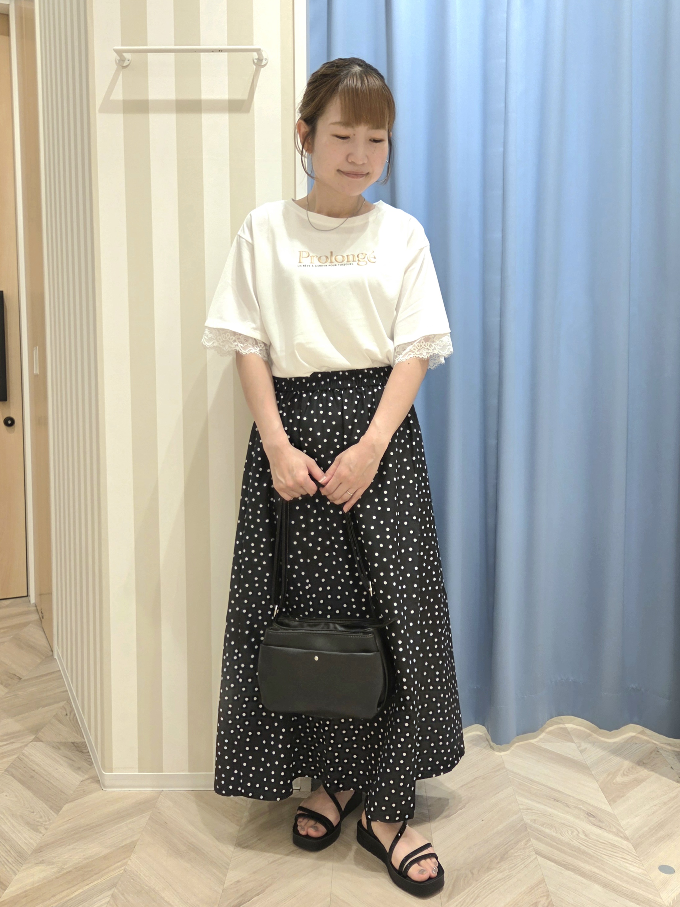 Ikumiさんの「SHOO･LA･RUE｜【ひんやり/UV/S-LL】柄アソート お袖レースが旬顔 上品に決まる大人Tシャツ」を使ったコーディネート