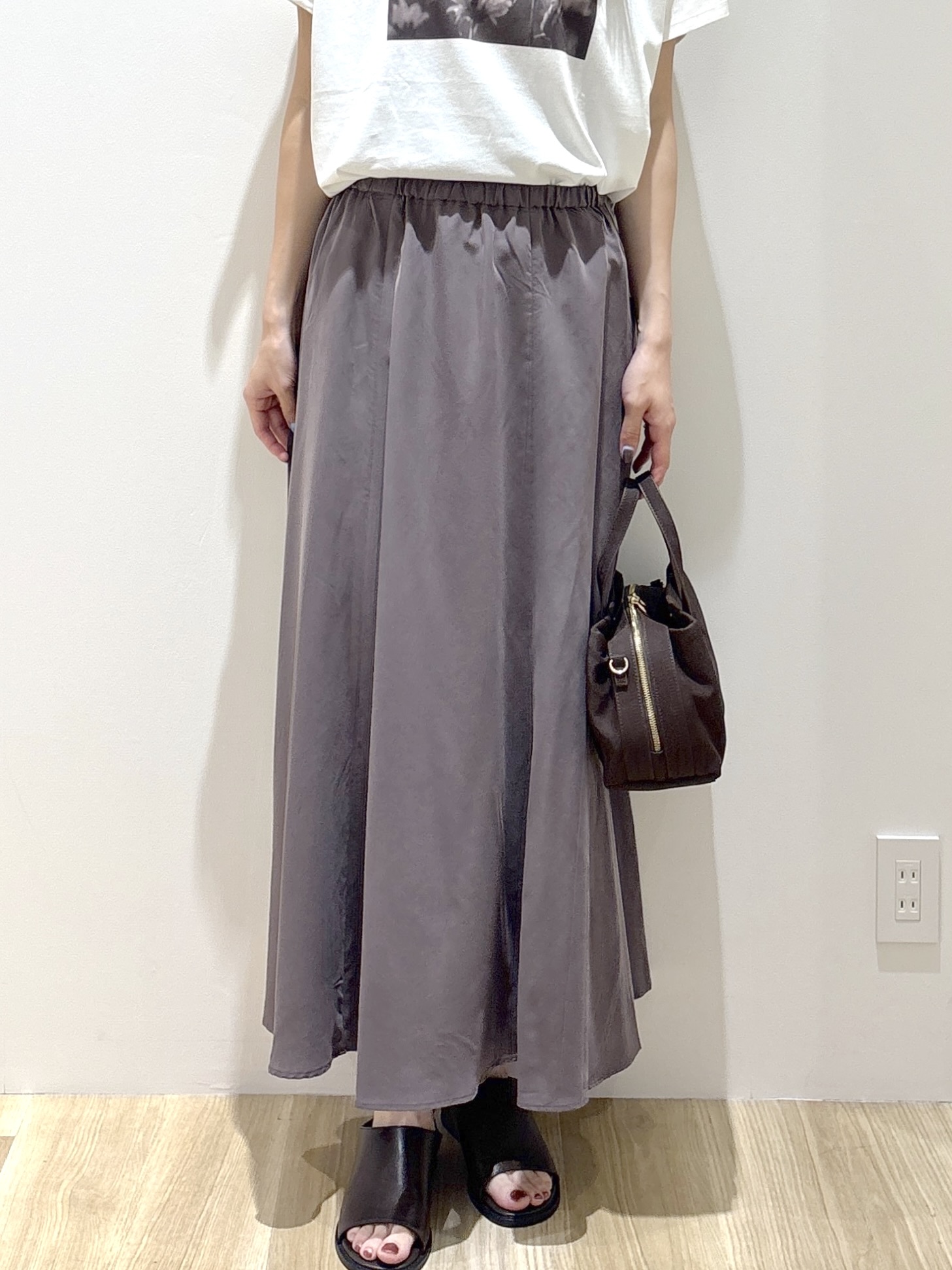 sachikoさんの「OPAQUE.CLIP｜フォトプリントTシャツ【洗濯機OK】」を使ったコーディネート