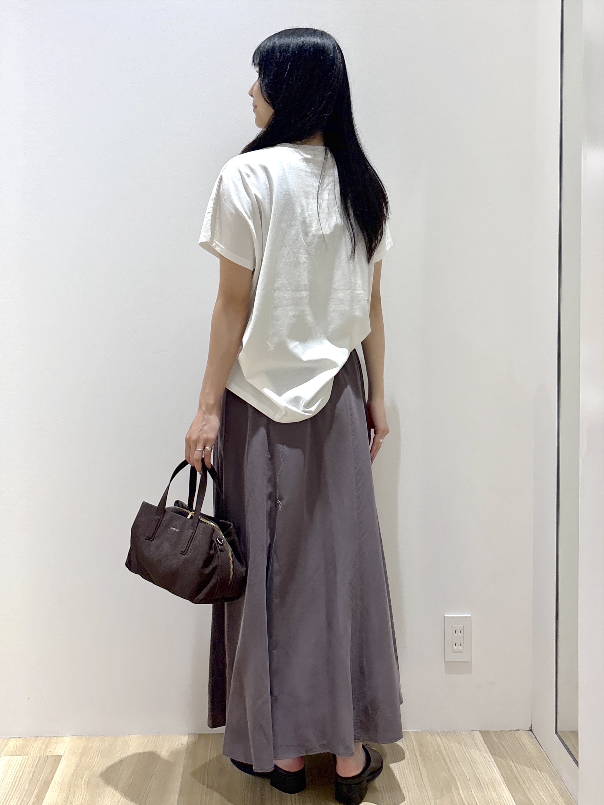 sachikoさんの「OPAQUE.CLIP｜フォトプリントTシャツ【洗濯機OK】」を使ったコーディネート