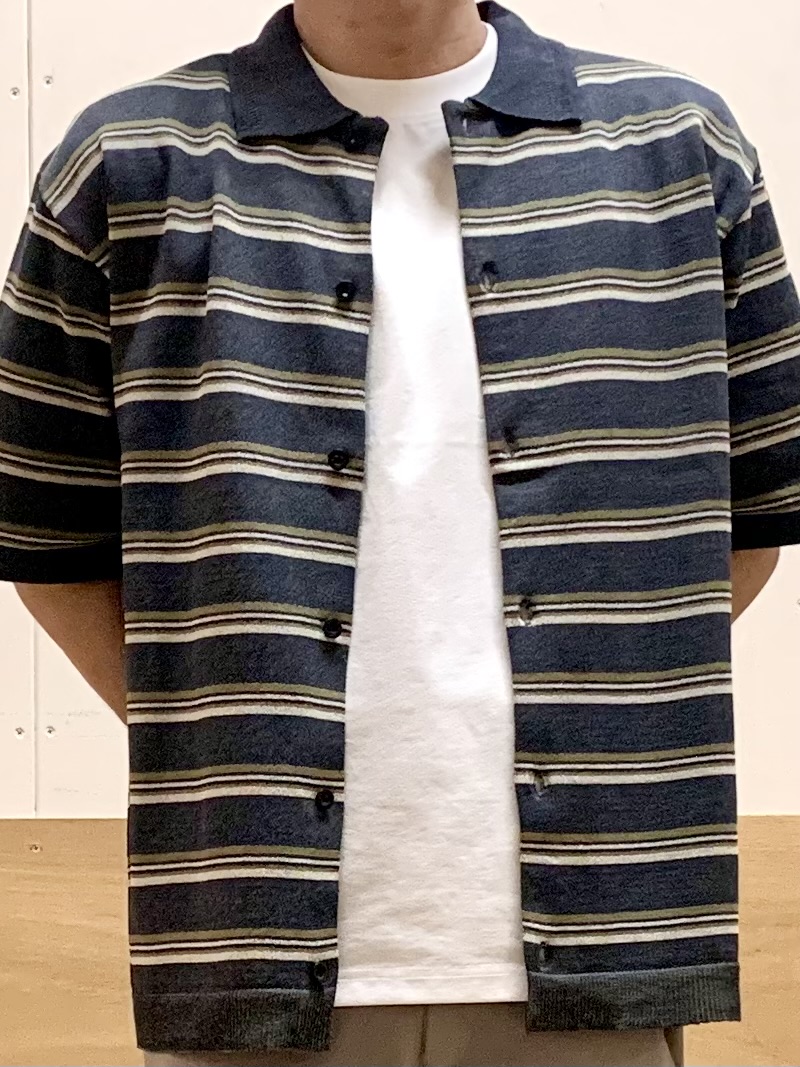 MATUさんの「THE SHOP TK｜【抗菌防臭／UVカット／洗濯機OK】和紙混 半袖ニットシャツ」を使ったコーディネート