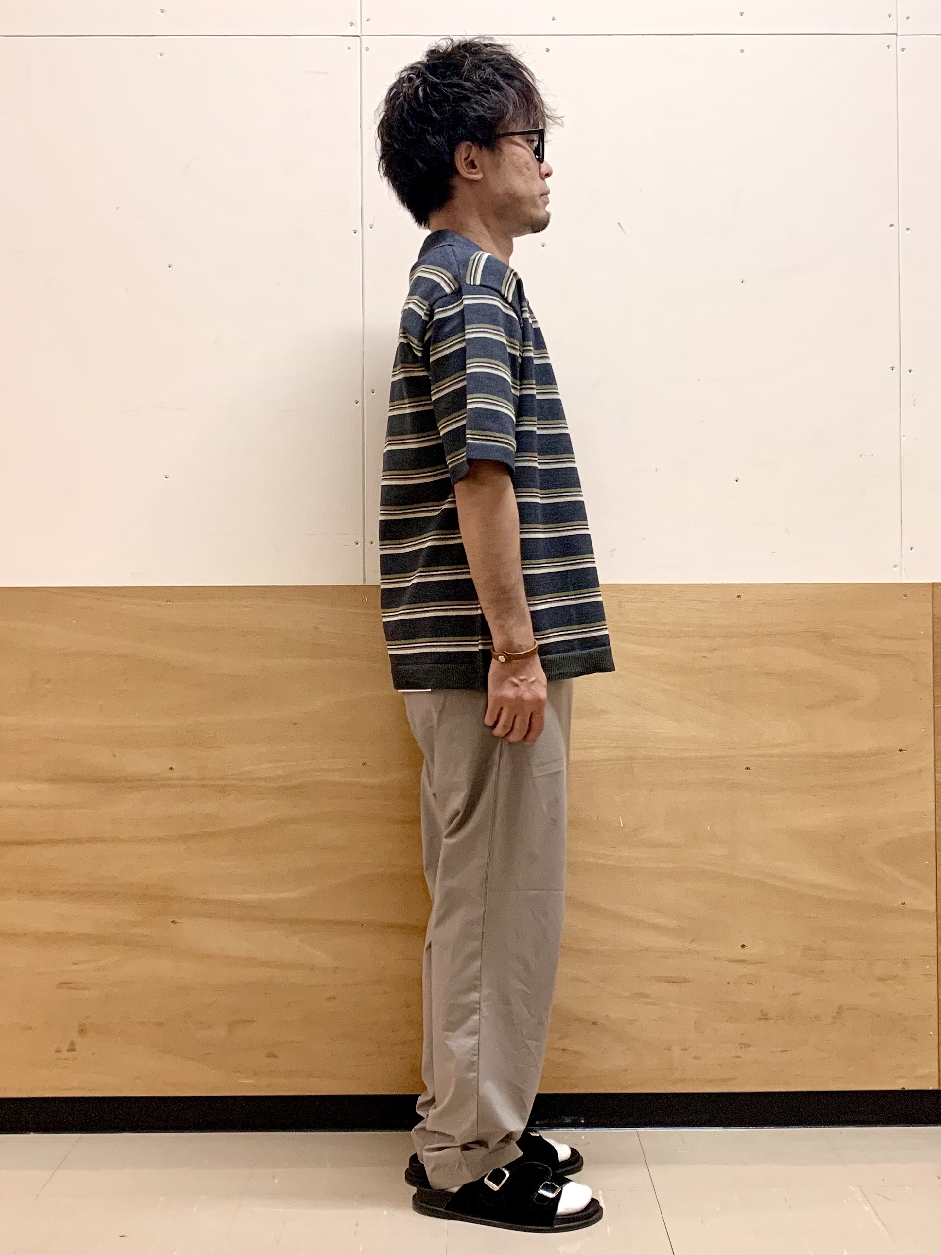 MATUさんの「THE SHOP TK｜【抗菌防臭／UVカット／洗濯機OK】和紙混 半袖ニットシャツ」を使ったコーディネート