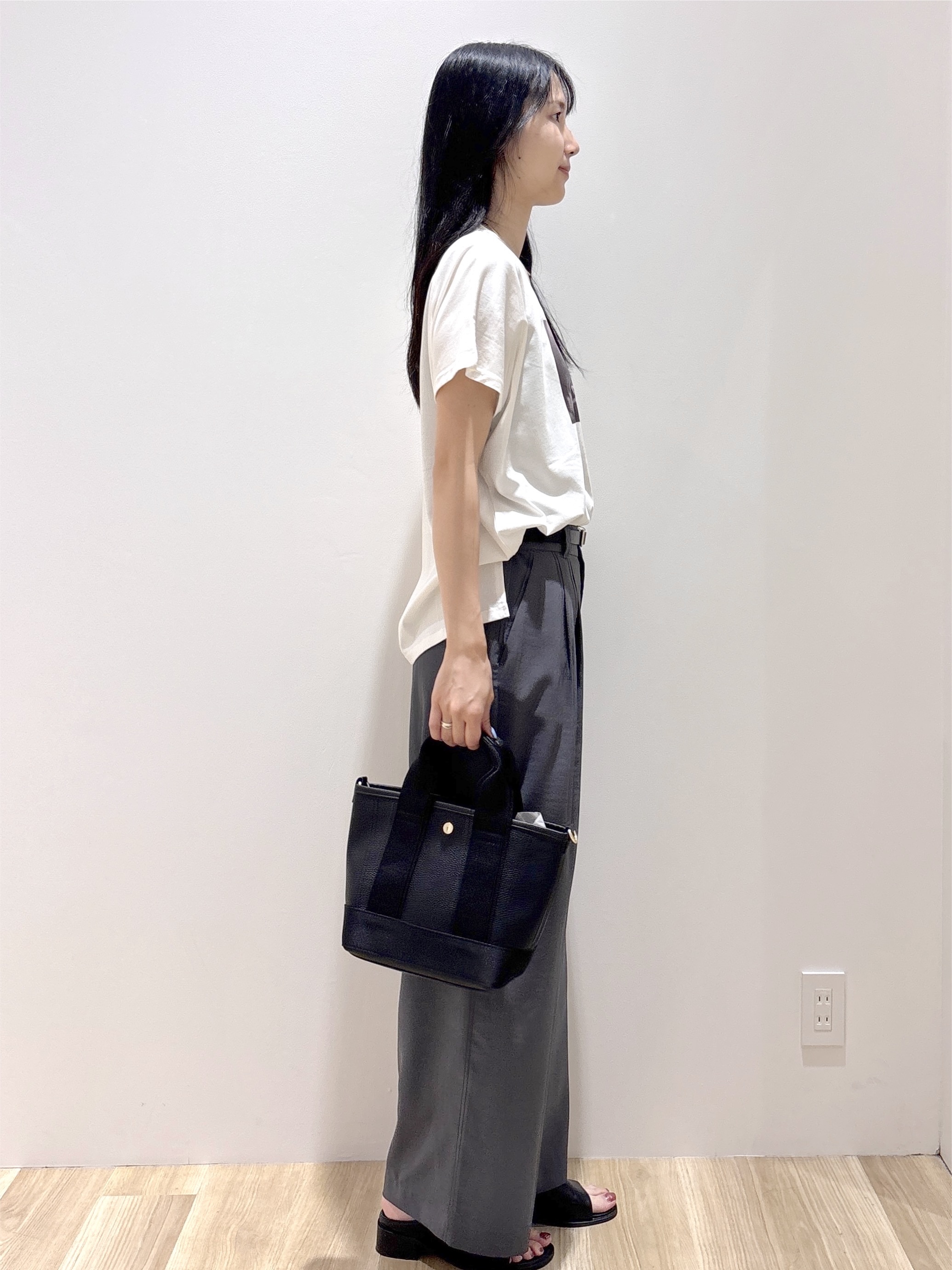 sachikoさんの「OPAQUE.CLIP｜フォトプリントTシャツ【洗濯機OK】」を使ったコーディネート