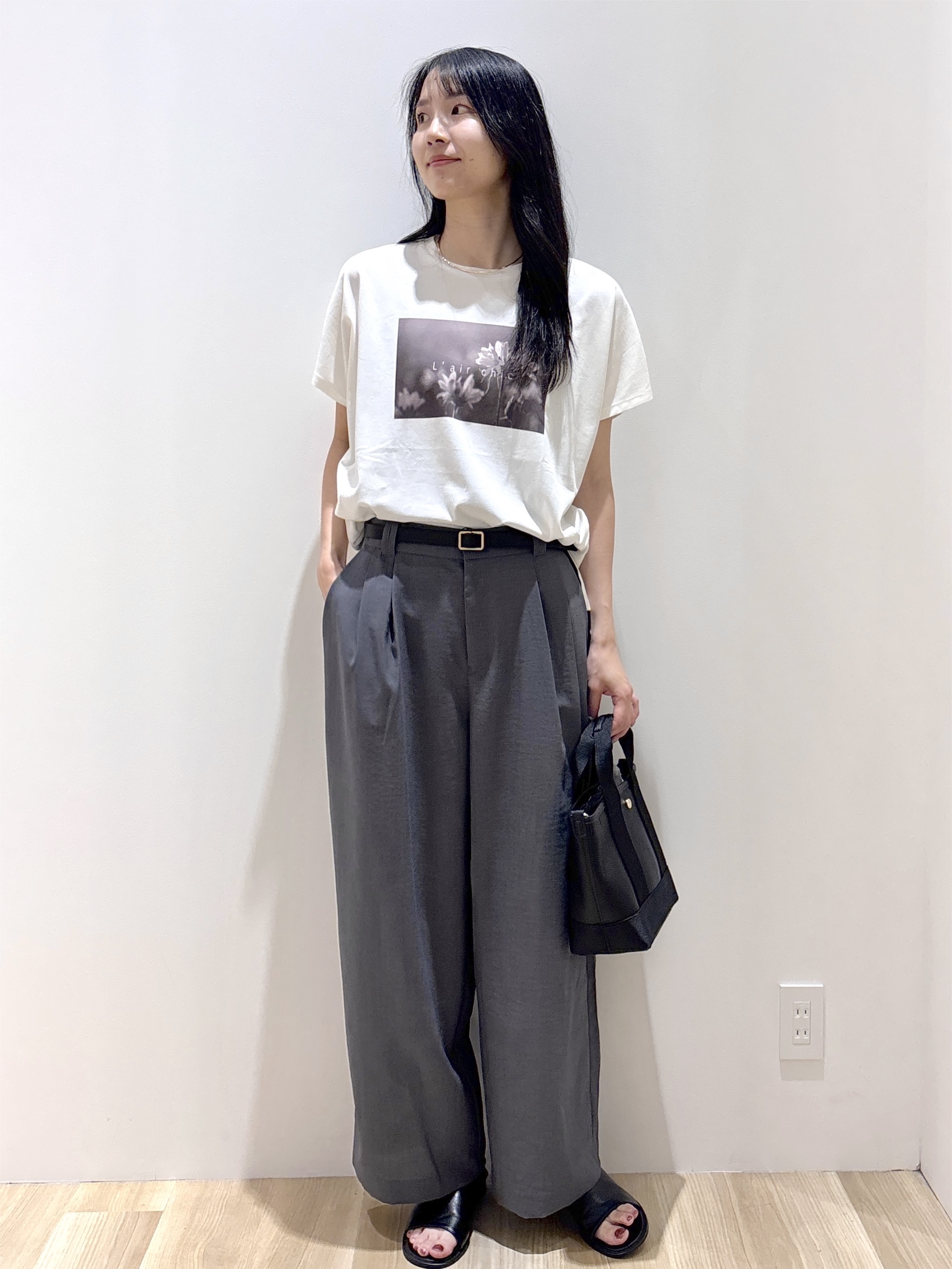 sachikoさんの「OPAQUE.CLIP｜フォトプリントTシャツ【洗濯機OK】」を使ったコーディネート