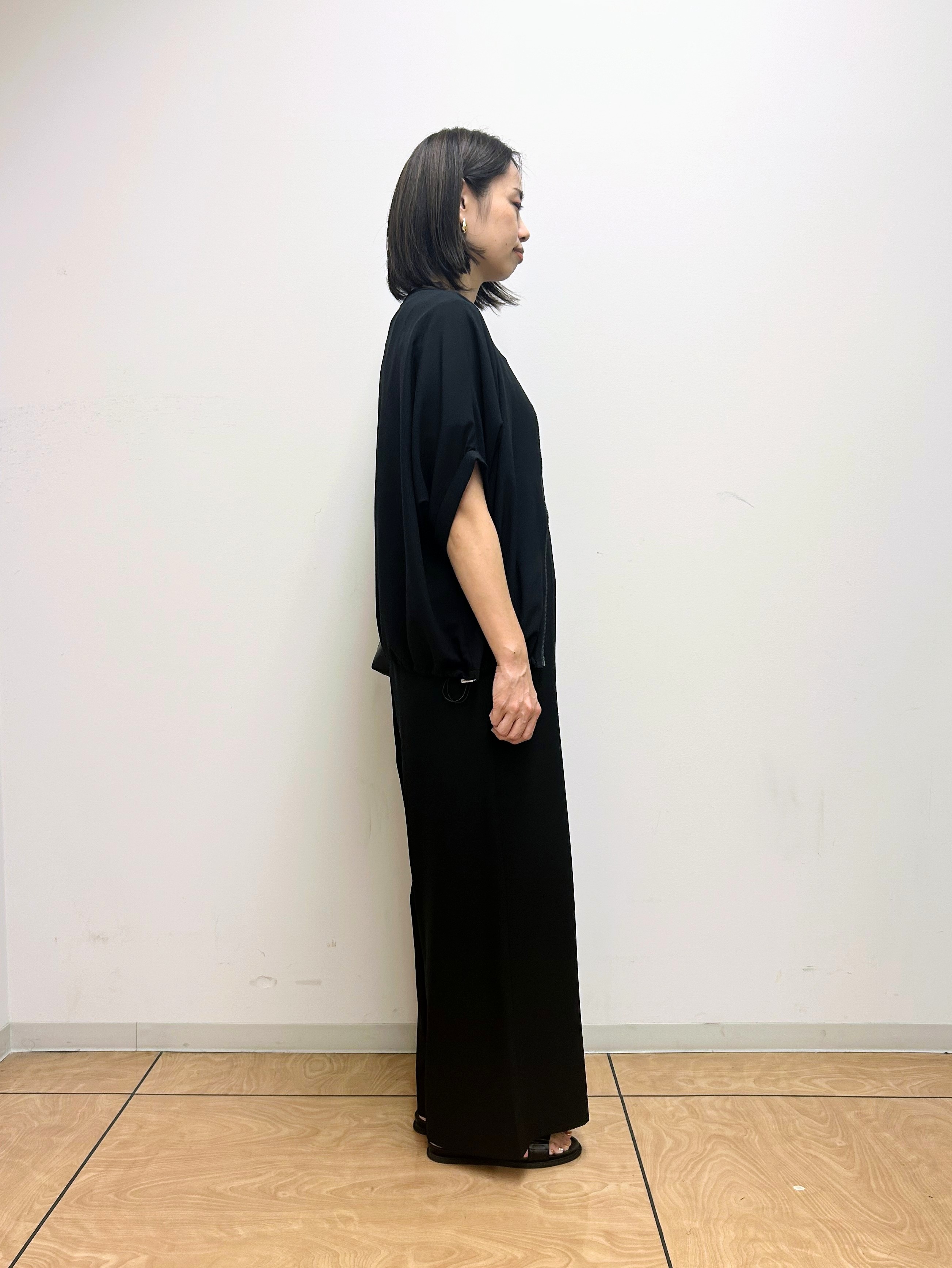 レイさんの「INDIVI｜【夏羽織り/着る日傘】ドルマンフォルムブルゾン」を使ったコーディネート