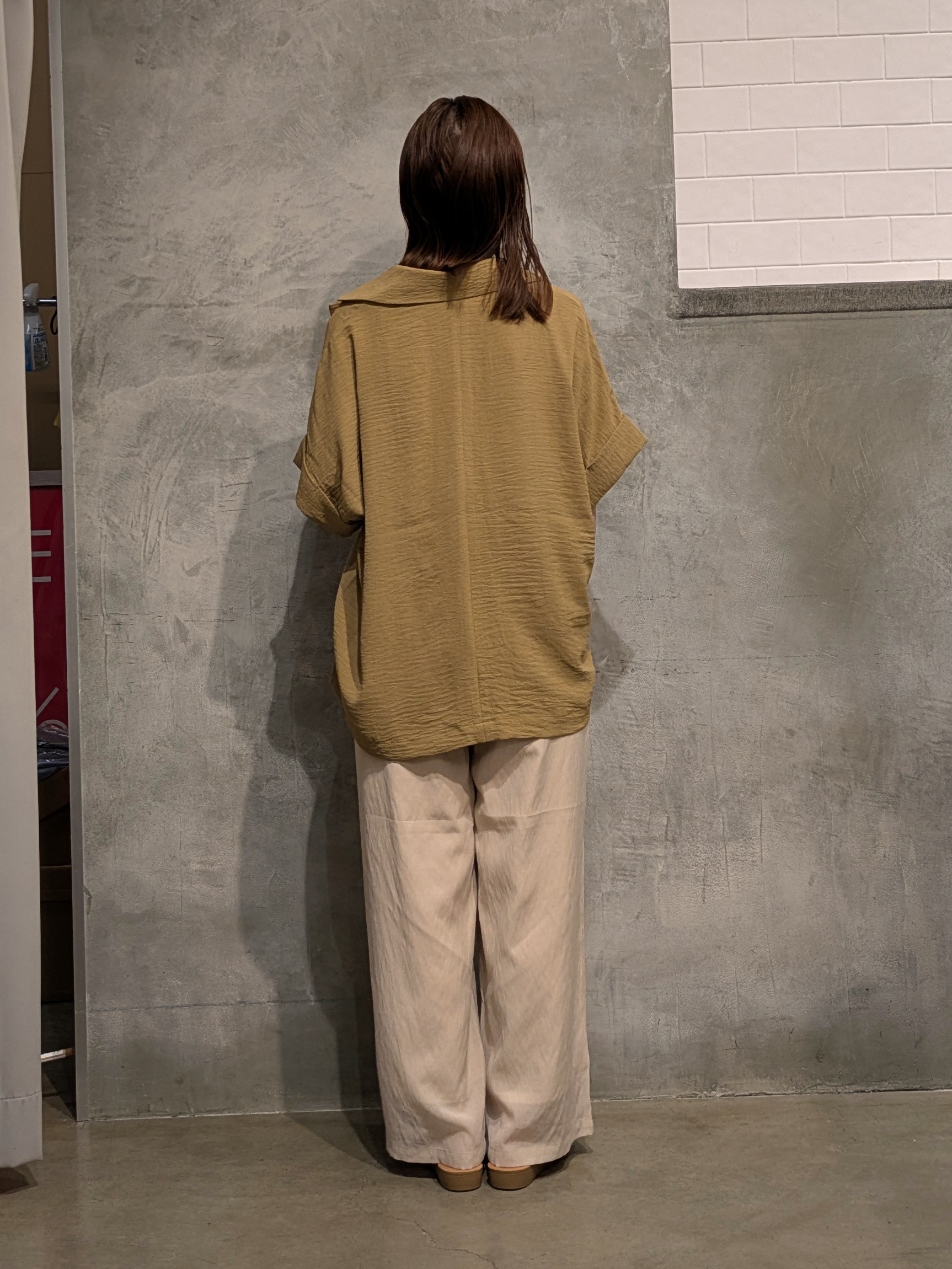  E.Yさんの「THE SHOP TK｜【ひんやり/吸水速乾/UV/防しわ】ON/OFFどちらにも 軽やか半袖ジャケット」を使ったコーディネート