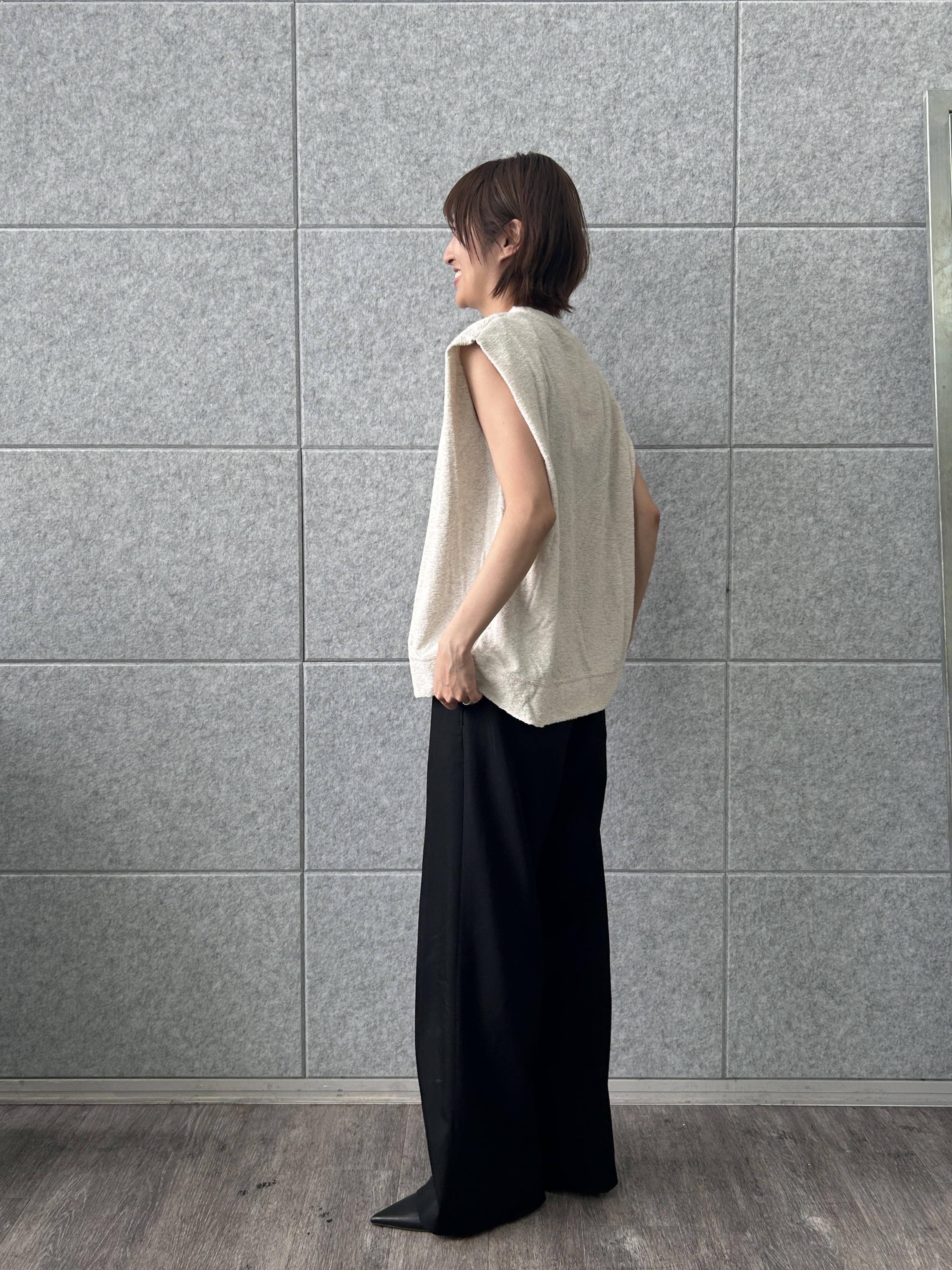 harunaさんの「CODE A｜PROTAGONISTA｜sleeveless tee」を使ったコーディネート