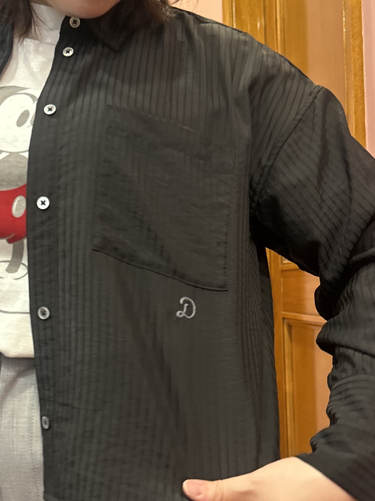 komatsuさんの「DRESSTERIOR｜シアーストライプクロップドシャツ」を使ったコーディネート