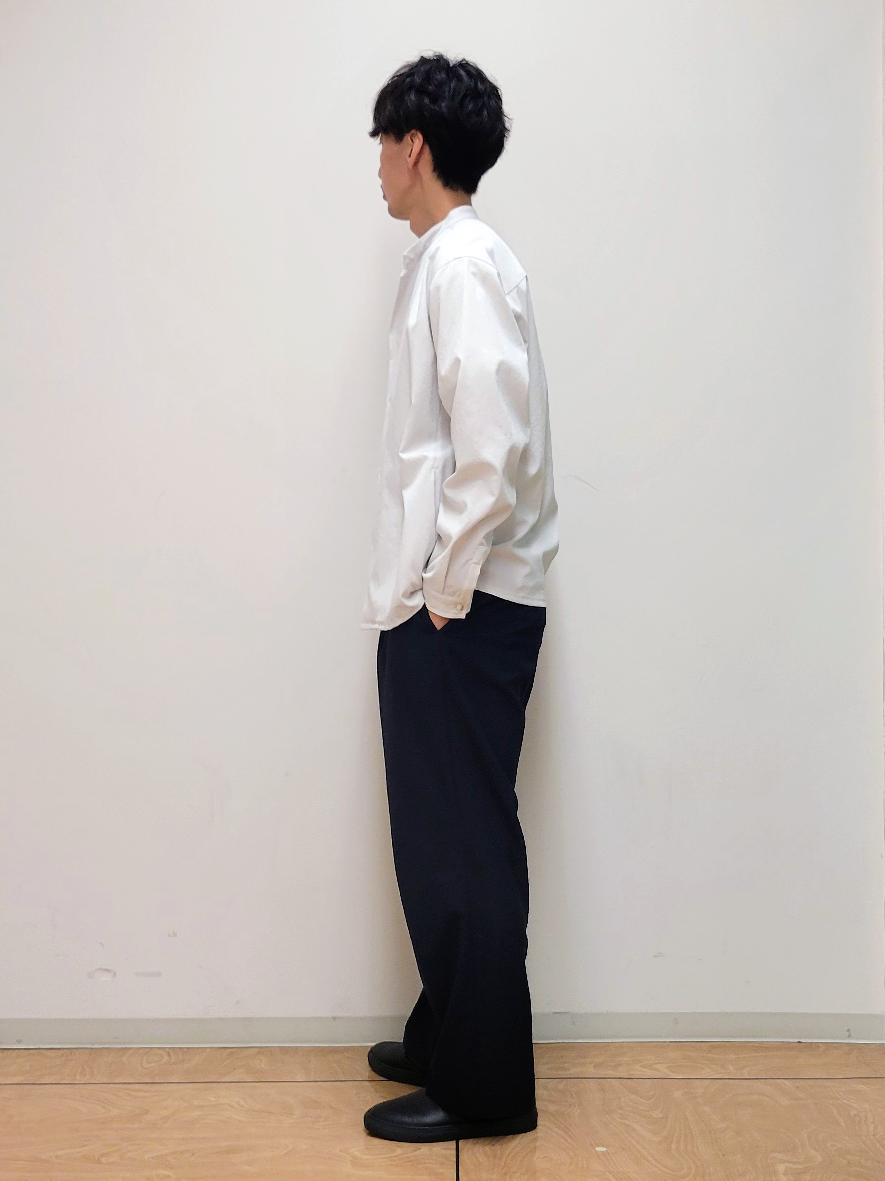 piroyaさんの「TAKEO KIKUCHI｜【撥水・洗える・シワになりにくい】 リランチェ（R） シャツ」を使ったコーディネート