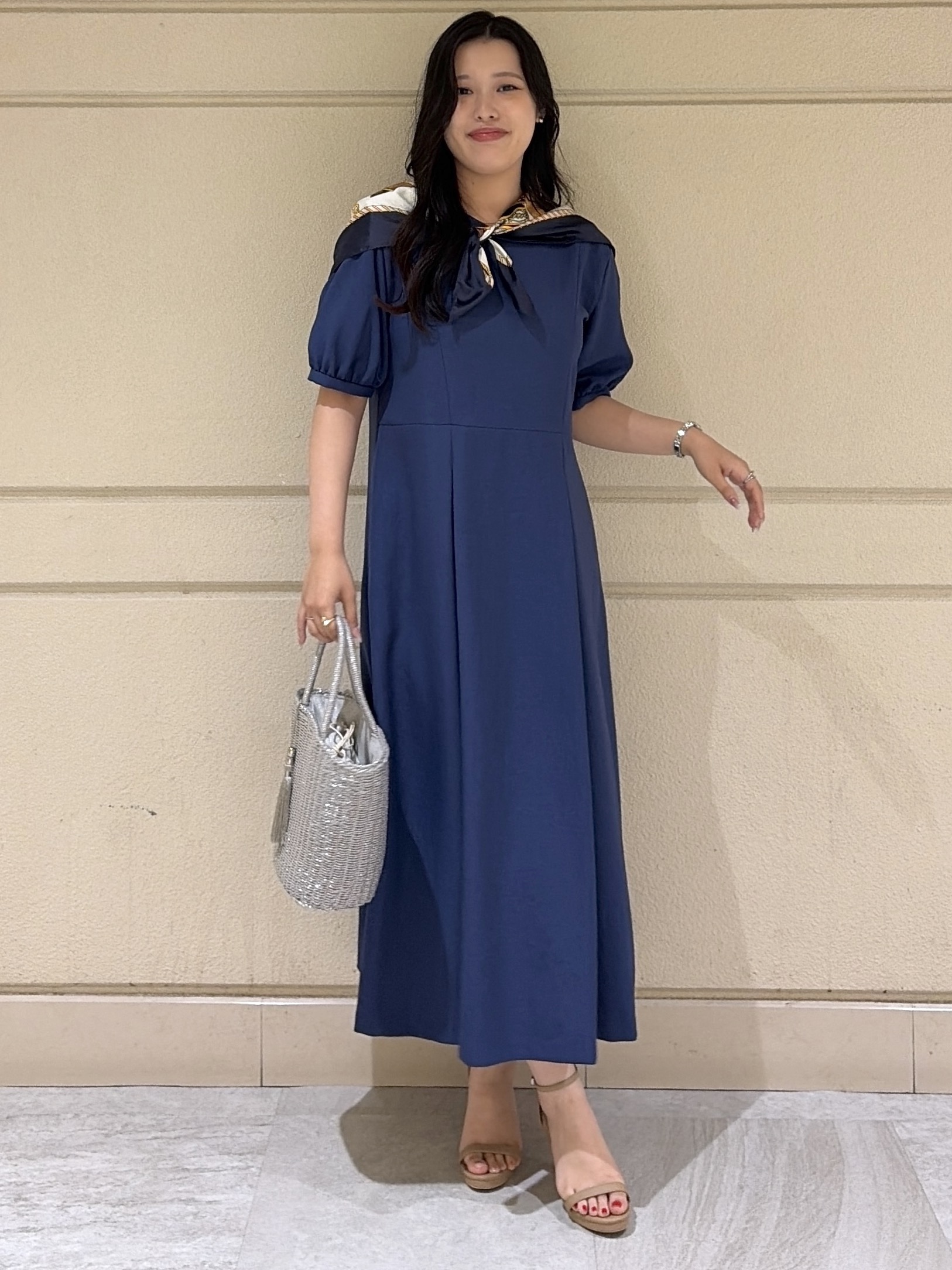 Momokaさんの「COUP DE CHANCE｜【手洗い可／日本製】サックワンピース」を使ったコーディネート