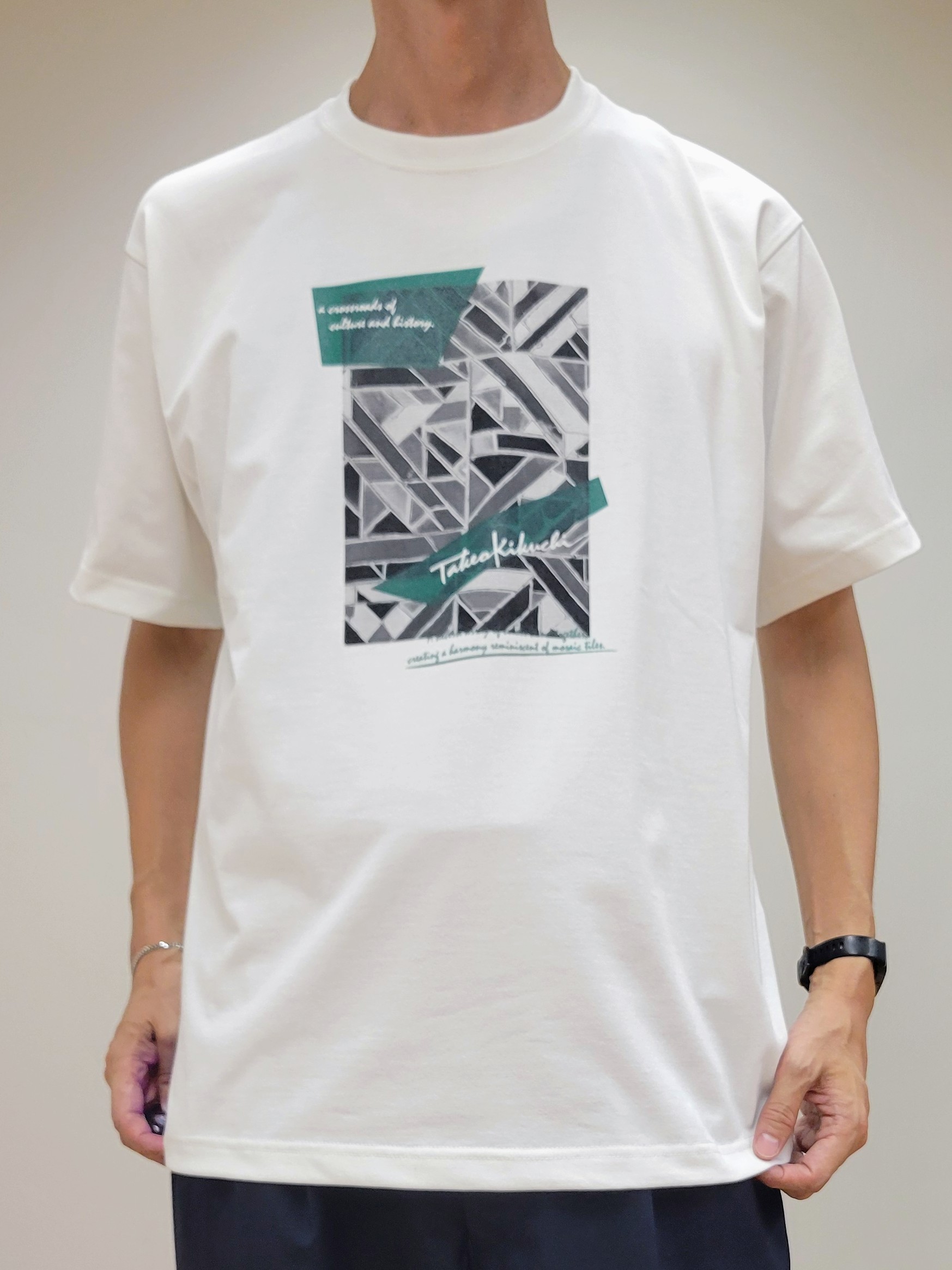 piroyaさんの「TAKEO KIKUCHI｜モノクロタイルTシャツ」を使ったコーディネート