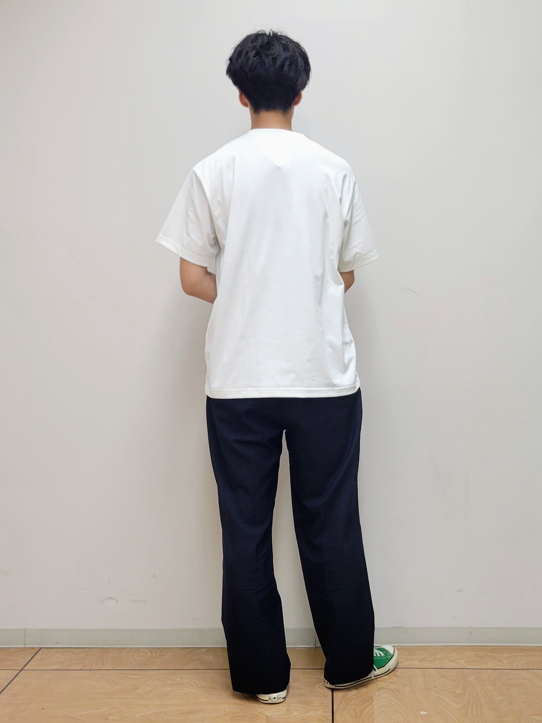 piroyaさんの「TAKEO KIKUCHI｜モノクロタイルTシャツ」を使ったコーディネート