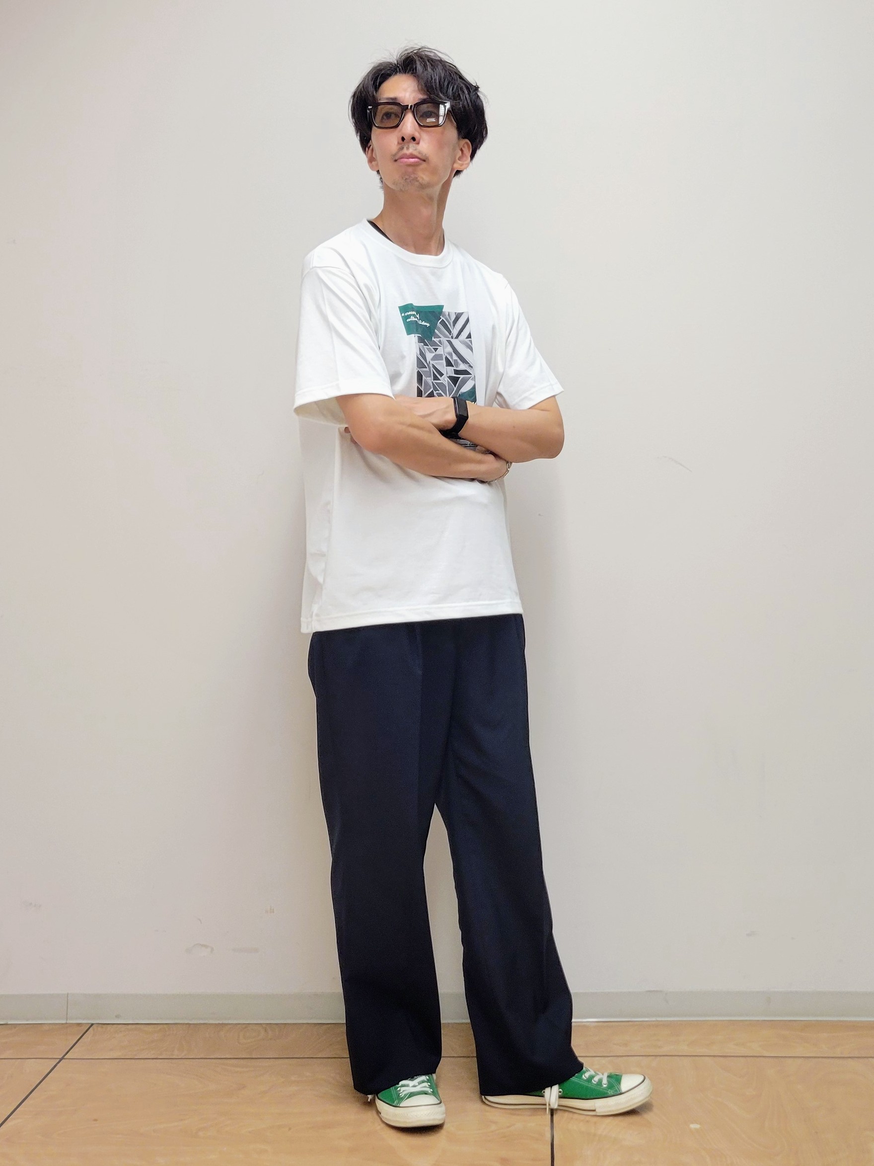piroyaさんの「TAKEO KIKUCHI｜モノクロタイルTシャツ」を使ったコーディネート