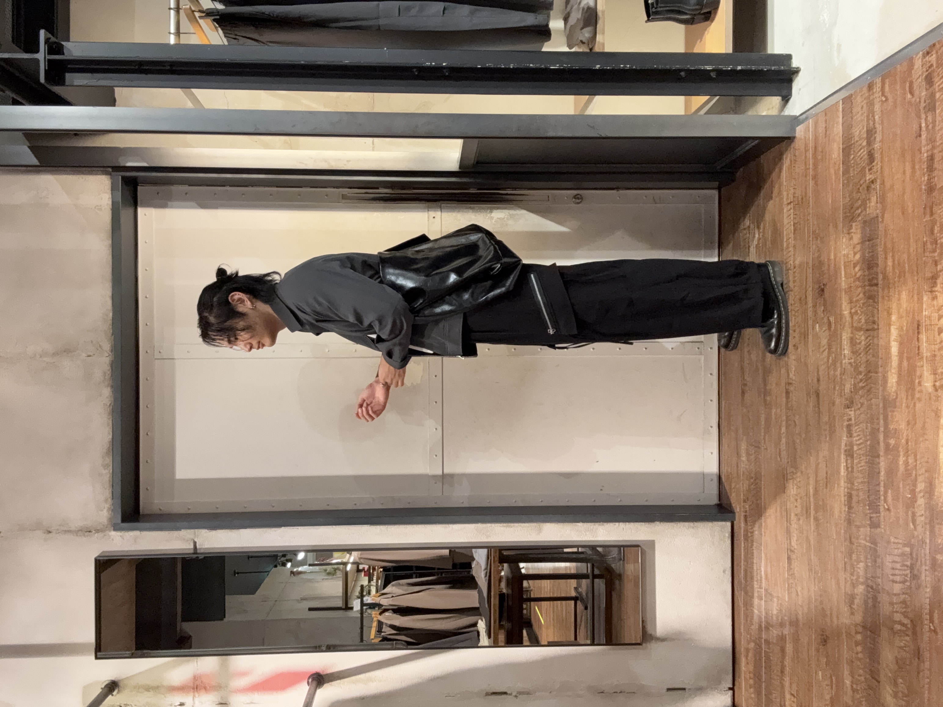 大江正眞さんの「tk.TAKEO KIKUCHI｜【2WAY】バレルジップカーゴパンツ」を使ったコーディネート