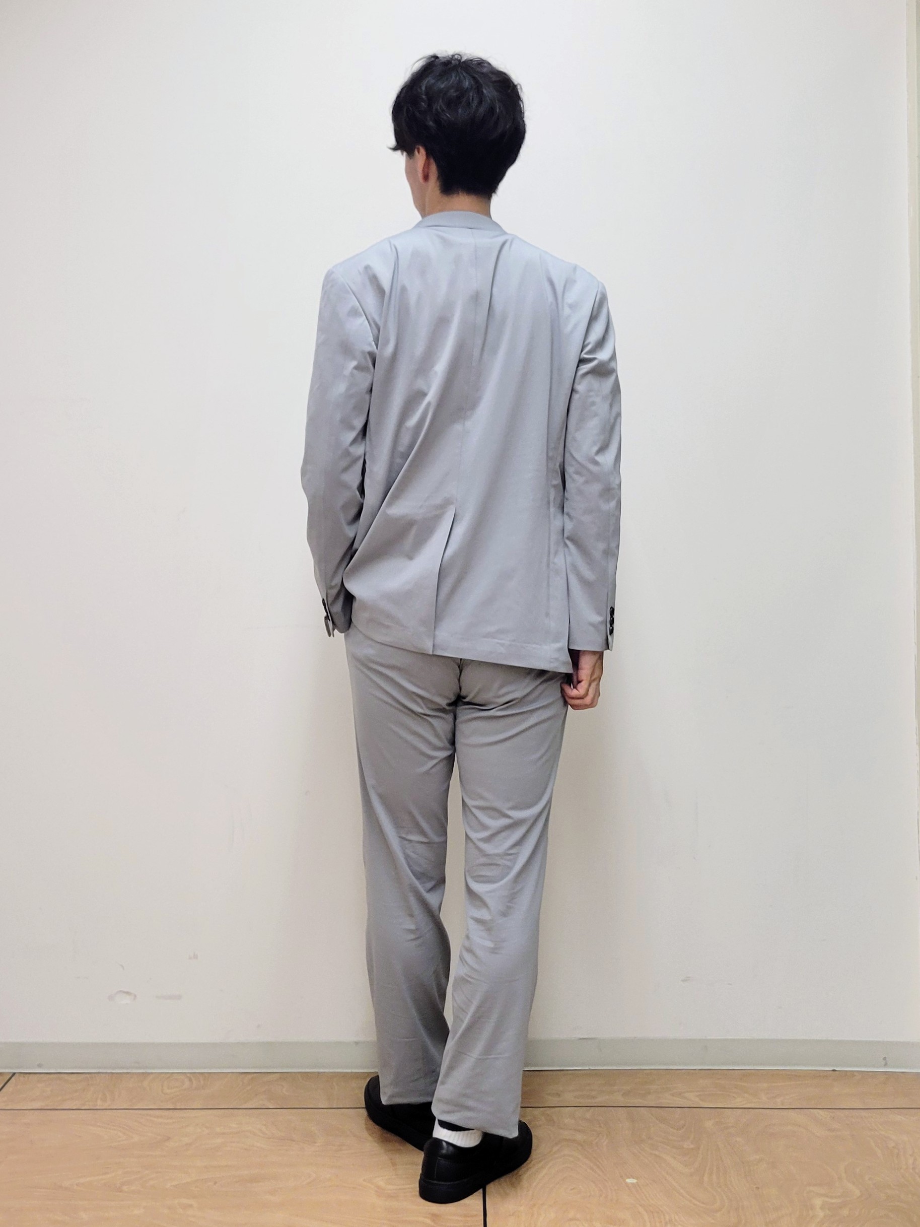 piroyaさんの「TAKEO KIKUCHI｜【360&deg;ストレッチ／軽量】None Of Stress ライト ジャケット（セットアップ対応）」を使ったコーディネート