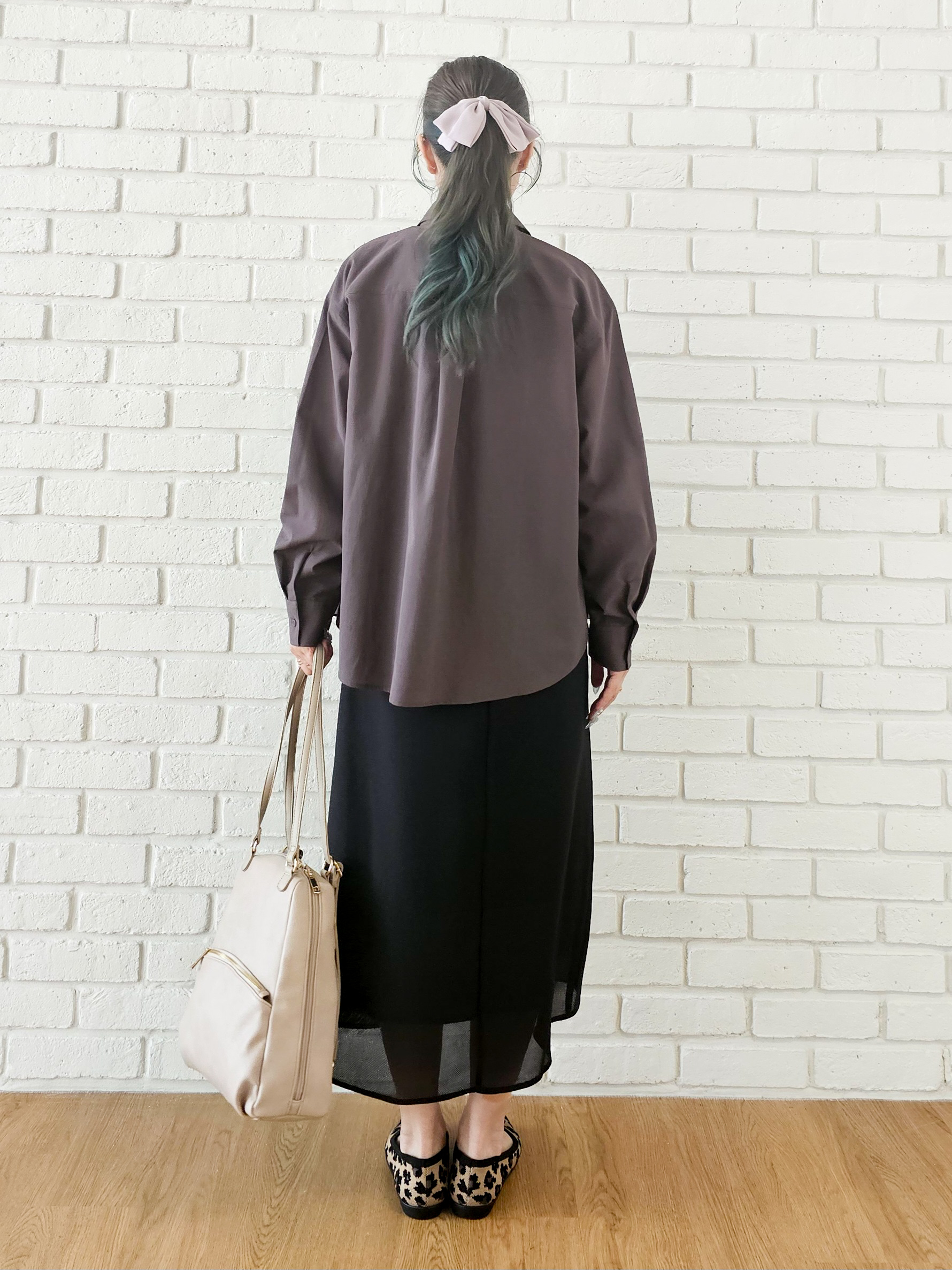 ゆゆさんの「SHOO･LA･RUE｜【通気性〇/S-LL/洗濯機可】大人のきちんとベーシックシャツ」を使ったコーディネート