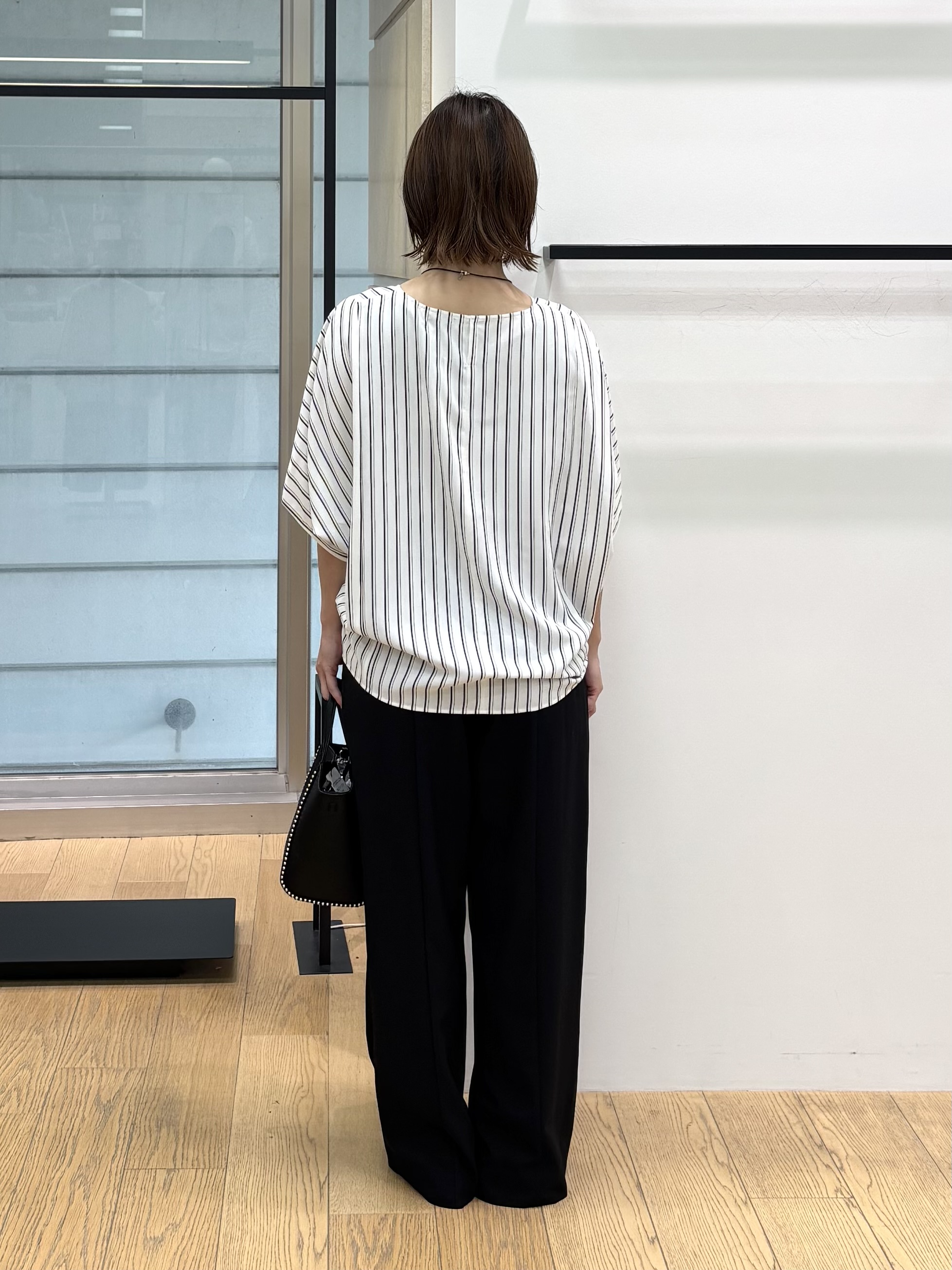 asamiさんの「INDIVI｜【UVケア／接触冷感】ジョーゼットドルマンブラウス」を使ったコーディネート