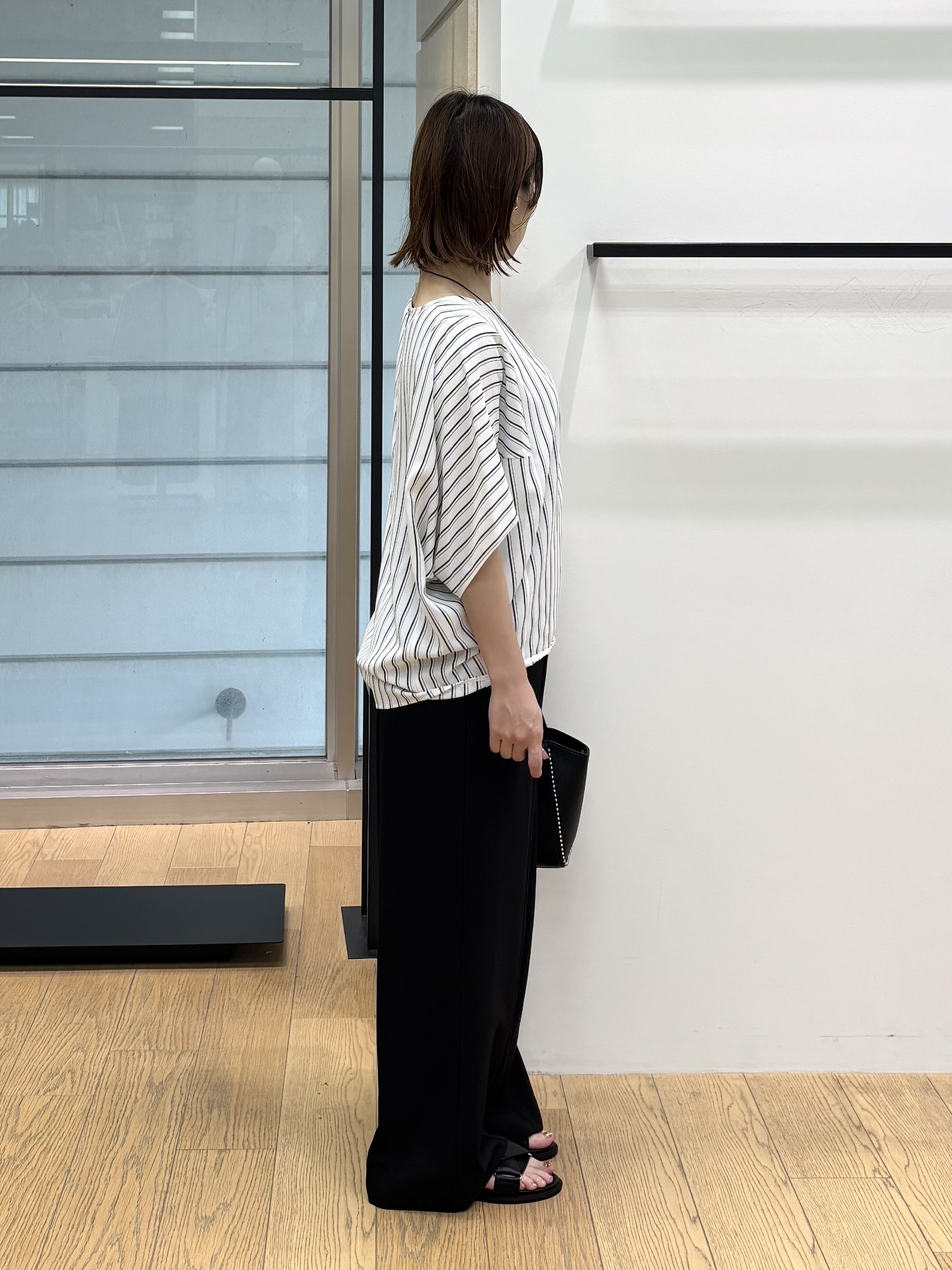 asamiさんの「INDIVI｜【UVケア／接触冷感】ジョーゼットドルマンブラウス」を使ったコーディネート