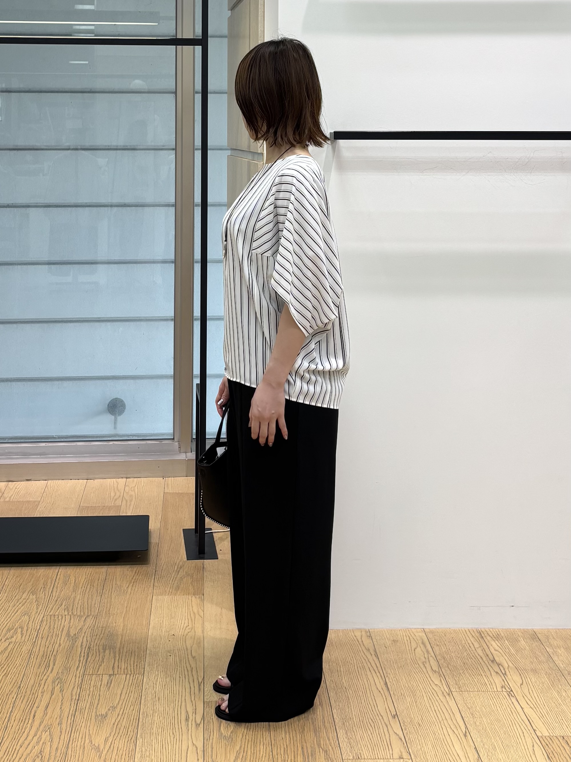 asamiさんの「INDIVI｜【UVケア／接触冷感】ジョーゼットドルマンブラウス」を使ったコーディネート