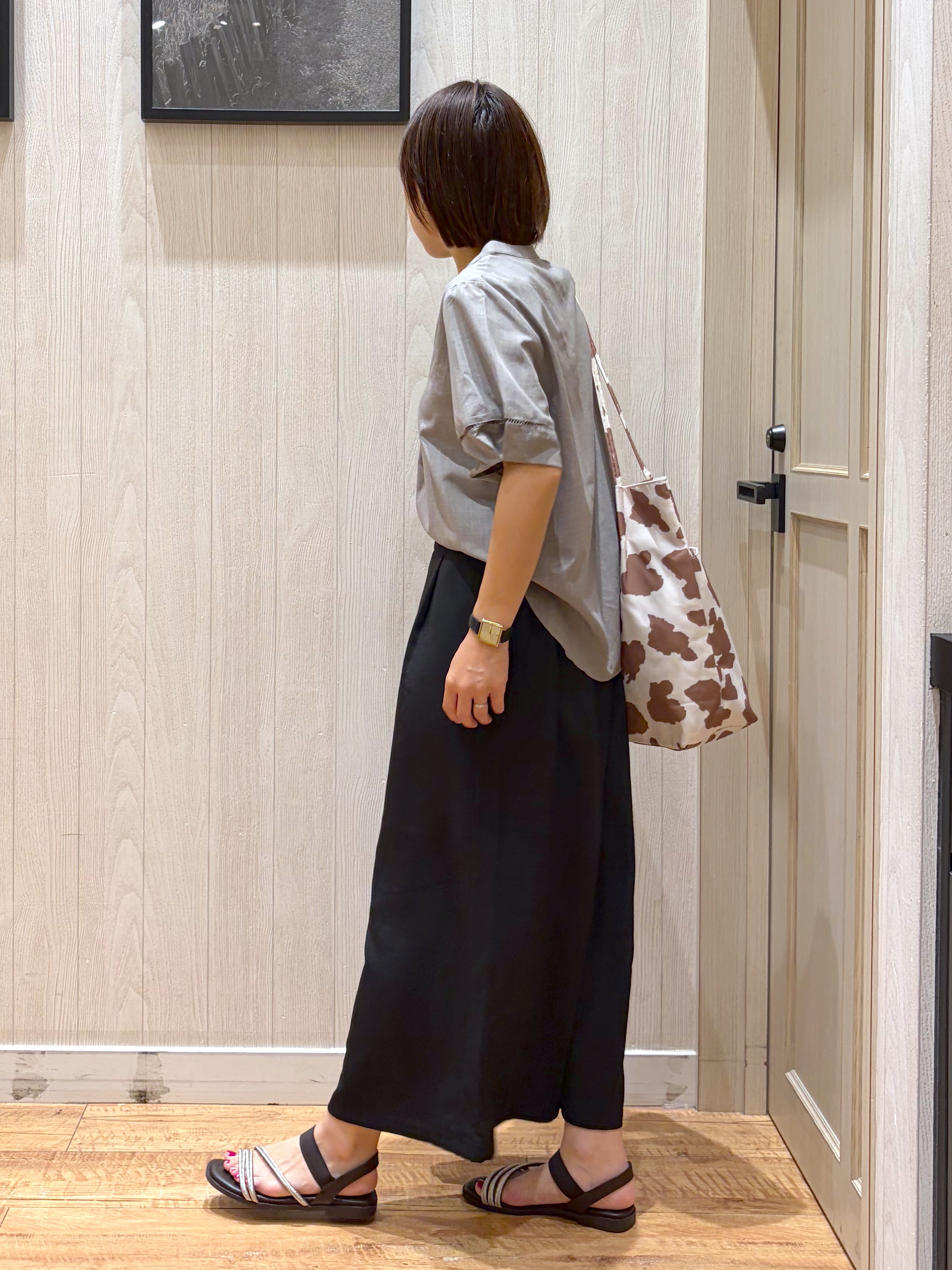 shirayuuuさんの「SHOO･LA･RUE｜【洗濯後しわになりにくい/インせずきまる】お袖のハシゴレースが涼やかな印象 麻調スキッパーブラウス」を使ったコーディネート