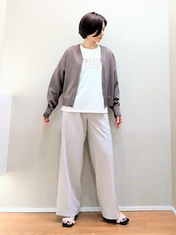 ミズタさんの「UNTITLED｜ベロアプリントロゴT」を使ったコーディネート