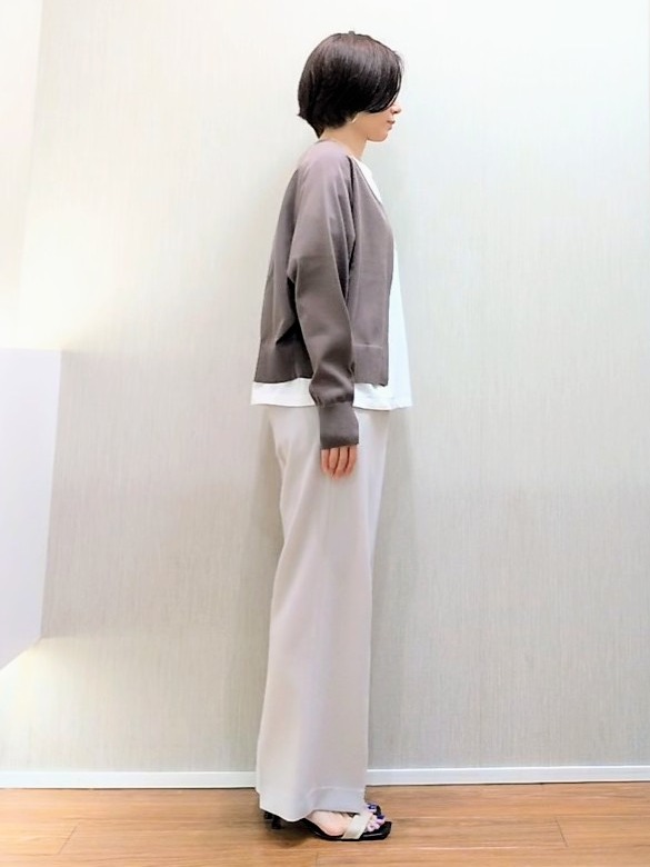 ミズタさんの「UNTITLED｜ベロアプリントロゴT」を使ったコーディネート