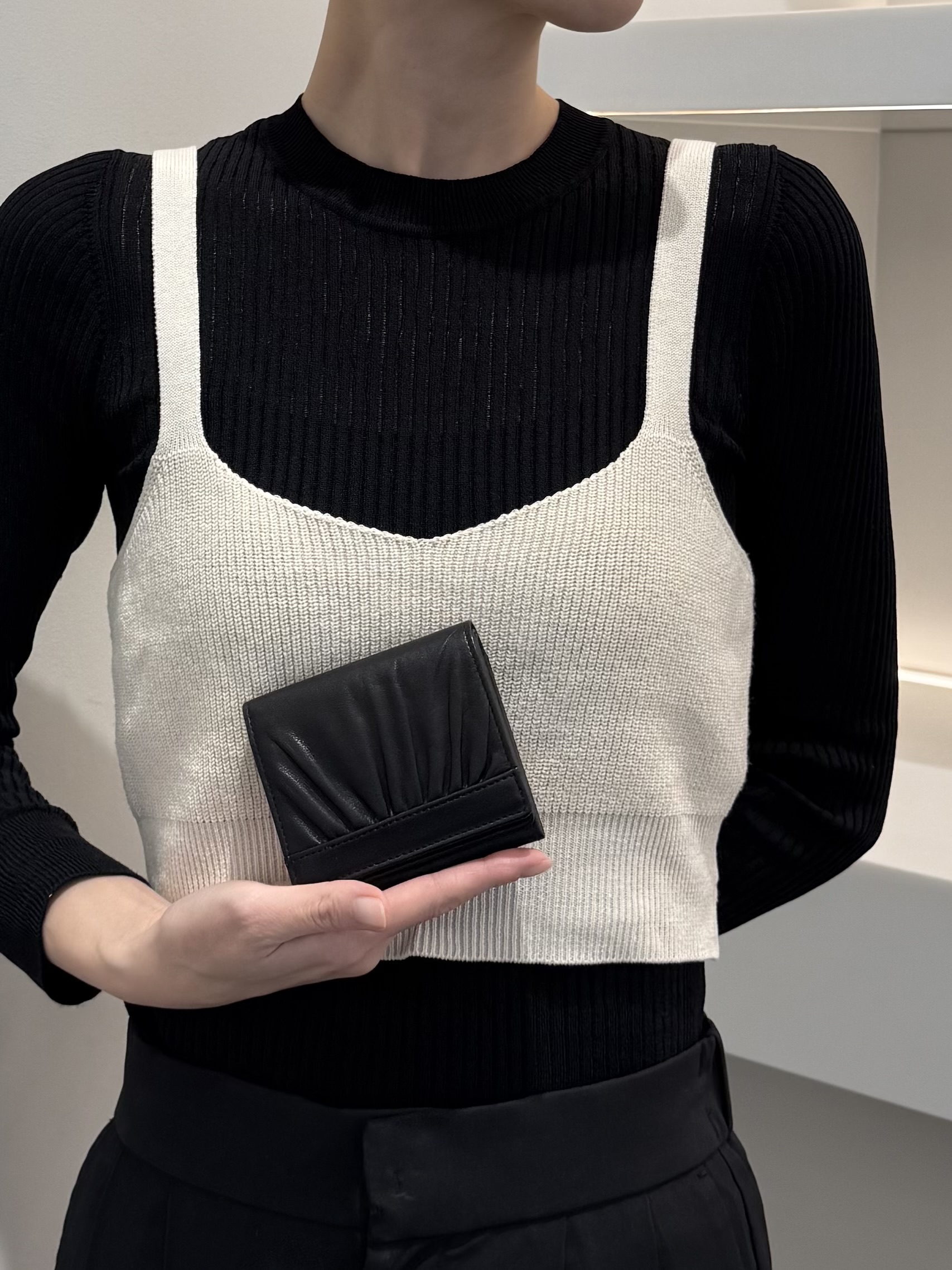 Kさんの「HIROKO HAYASHI｜CRESPA（クレスパ）薄型二つ折り財布」を使ったコーディネート