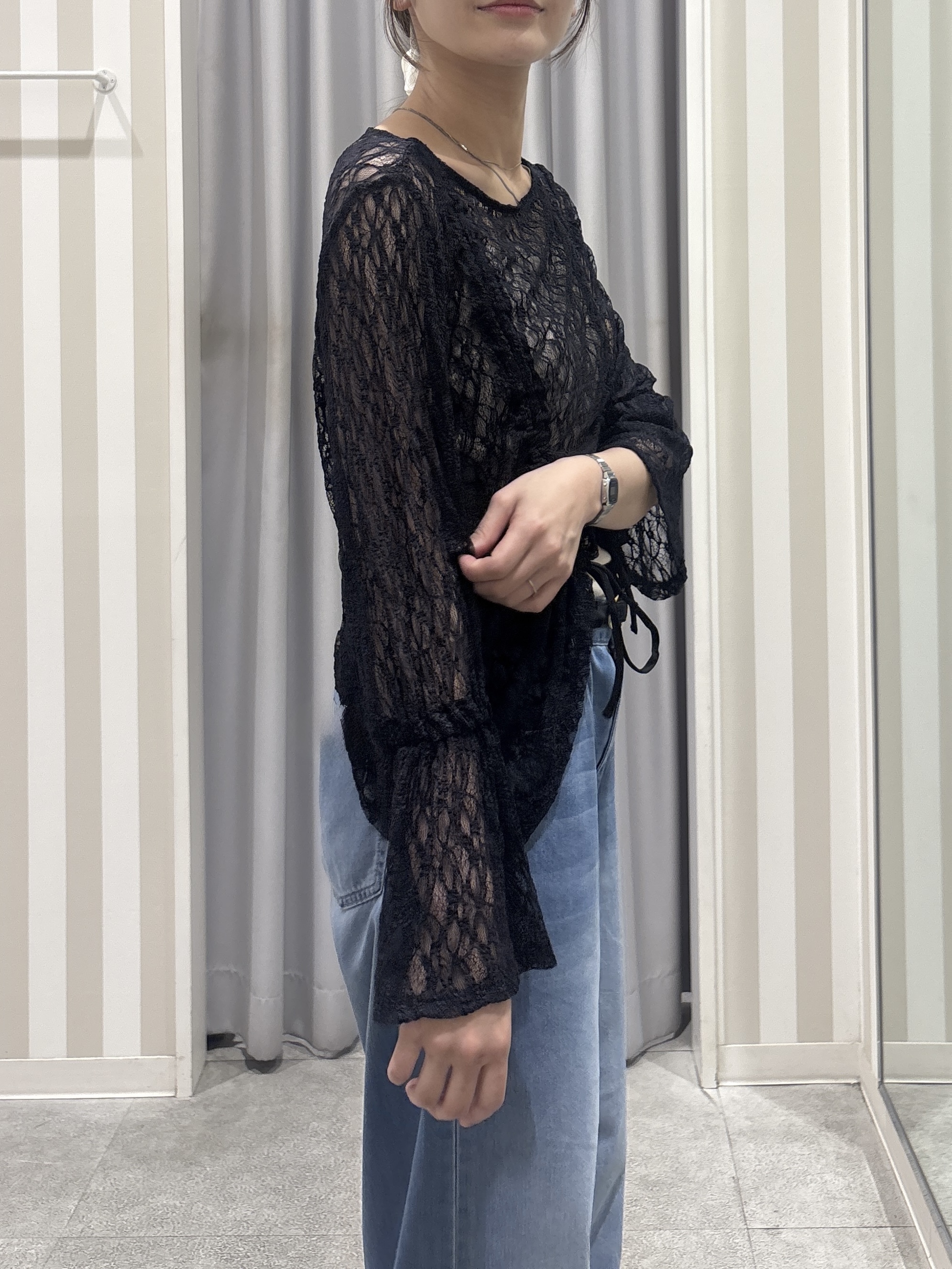 Rikaさんの「SHOO･LA･RUE｜レースで華やかに映える 旬な透け感の レースシャーリングトップス」を使ったコーディネート