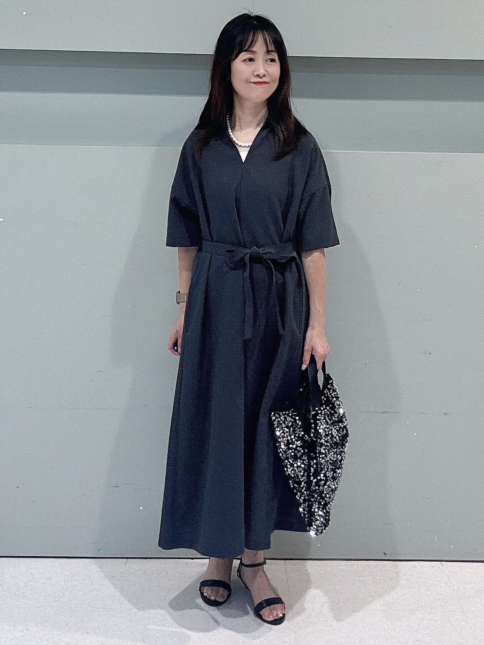 makiさんの「UNTITLED｜【UVカット/接触冷感/通気性】エアリークールワンピース」を使ったコーディネート
