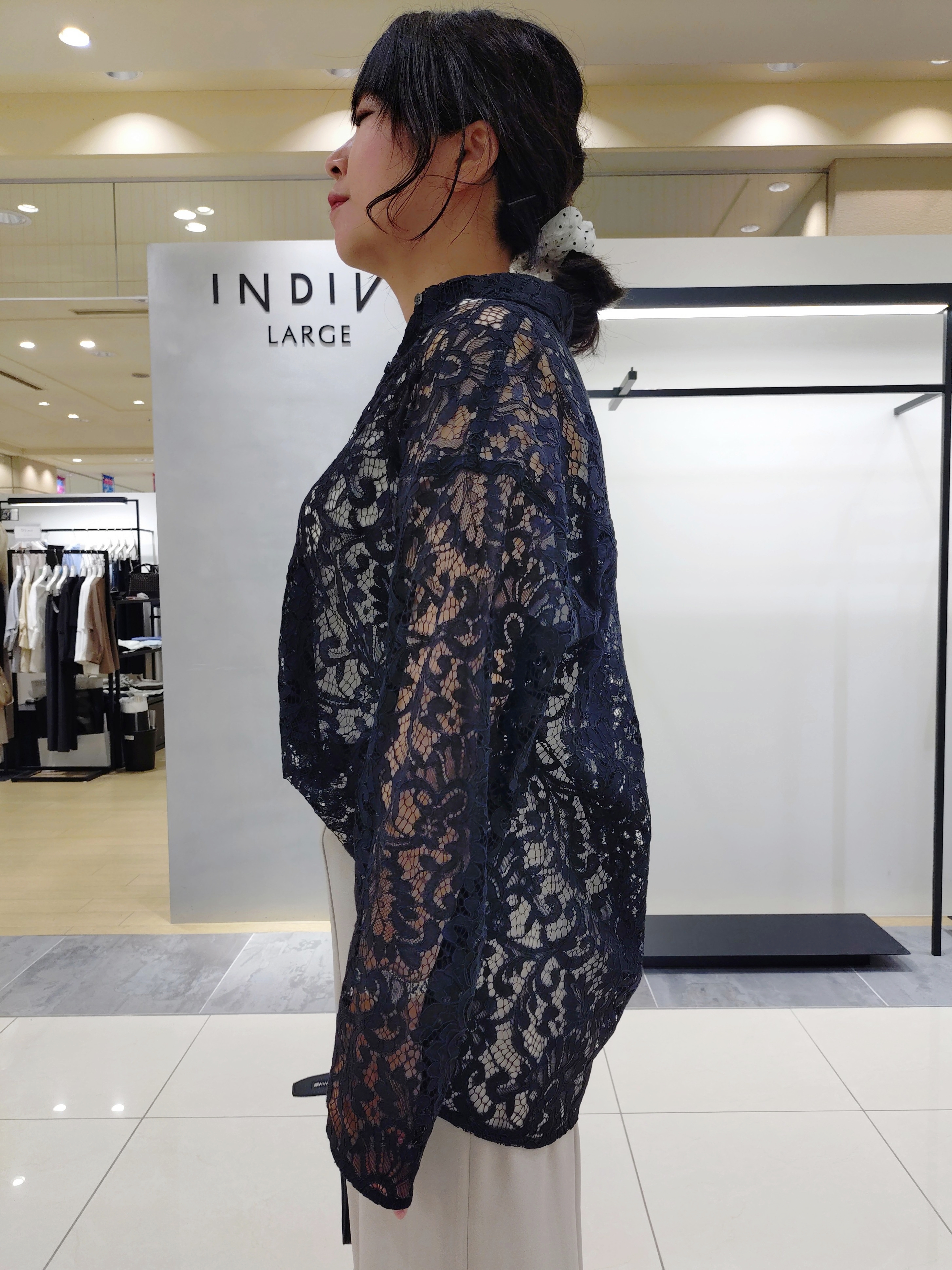 TOMOMIさんの「INDIVI｜◆【合皮／マルチWAY／サブバッグ付】ミニショルダーバッグ」を使ったコーディネート
